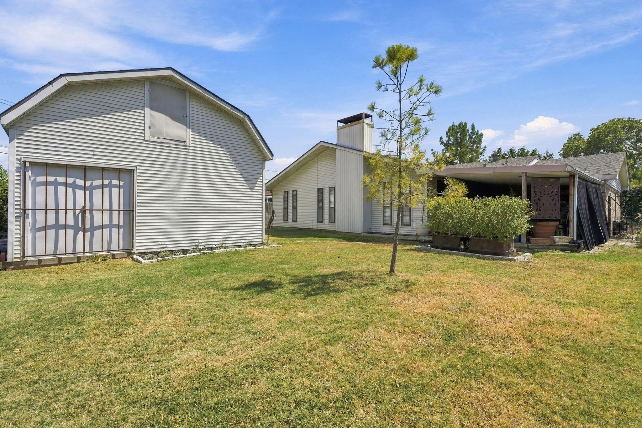 main property photo 26