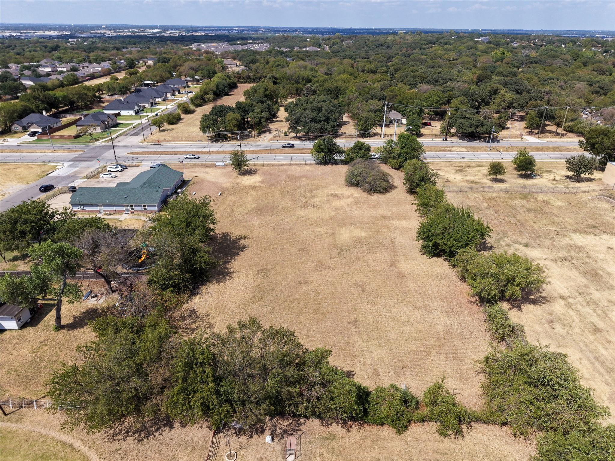 main property photo 3