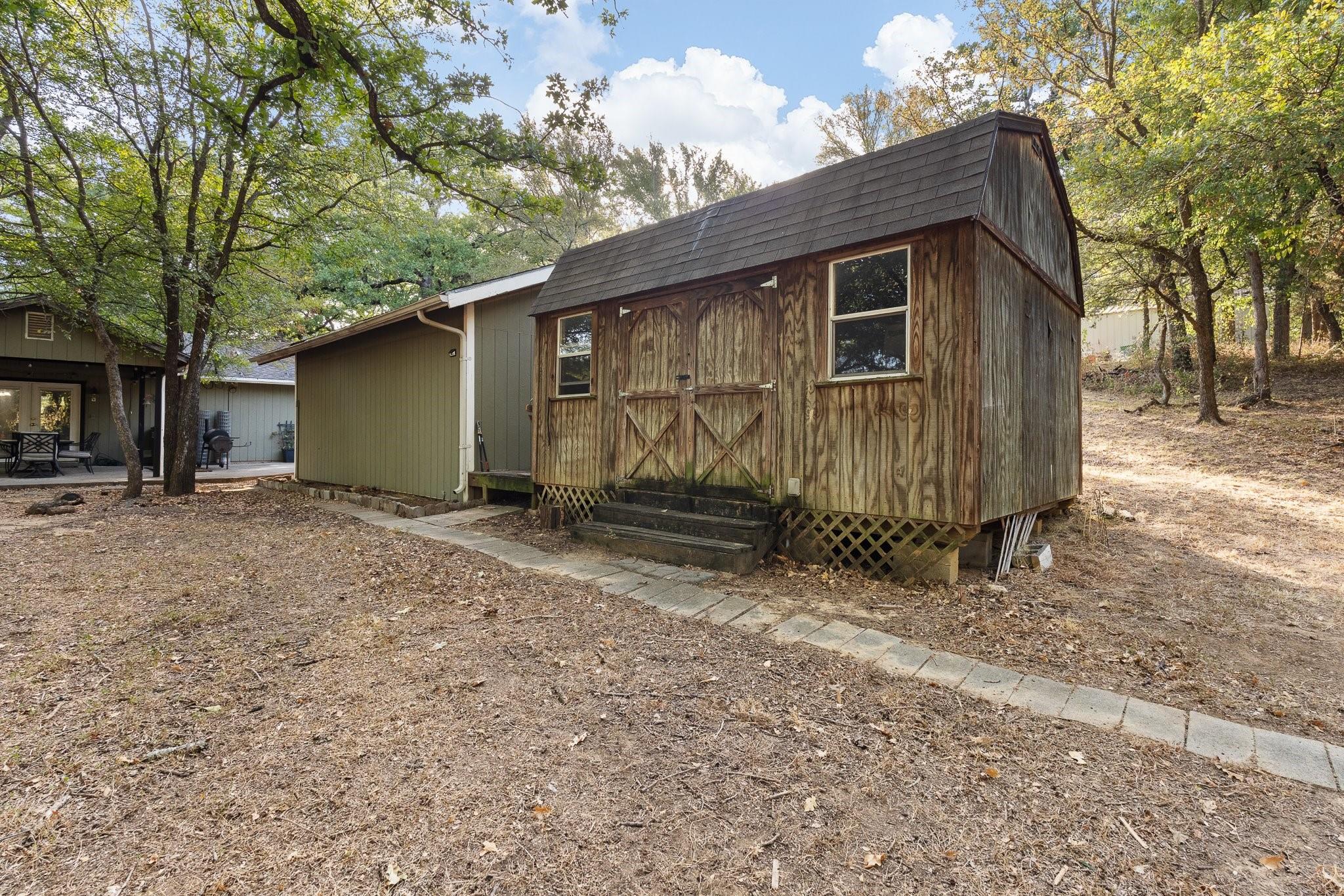 main property photo 25
