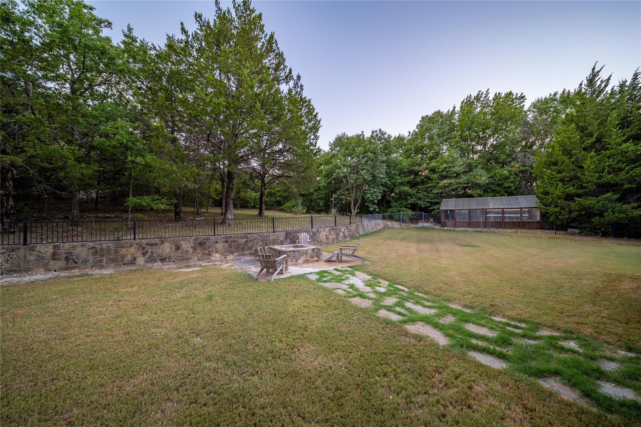 main property photo 27
