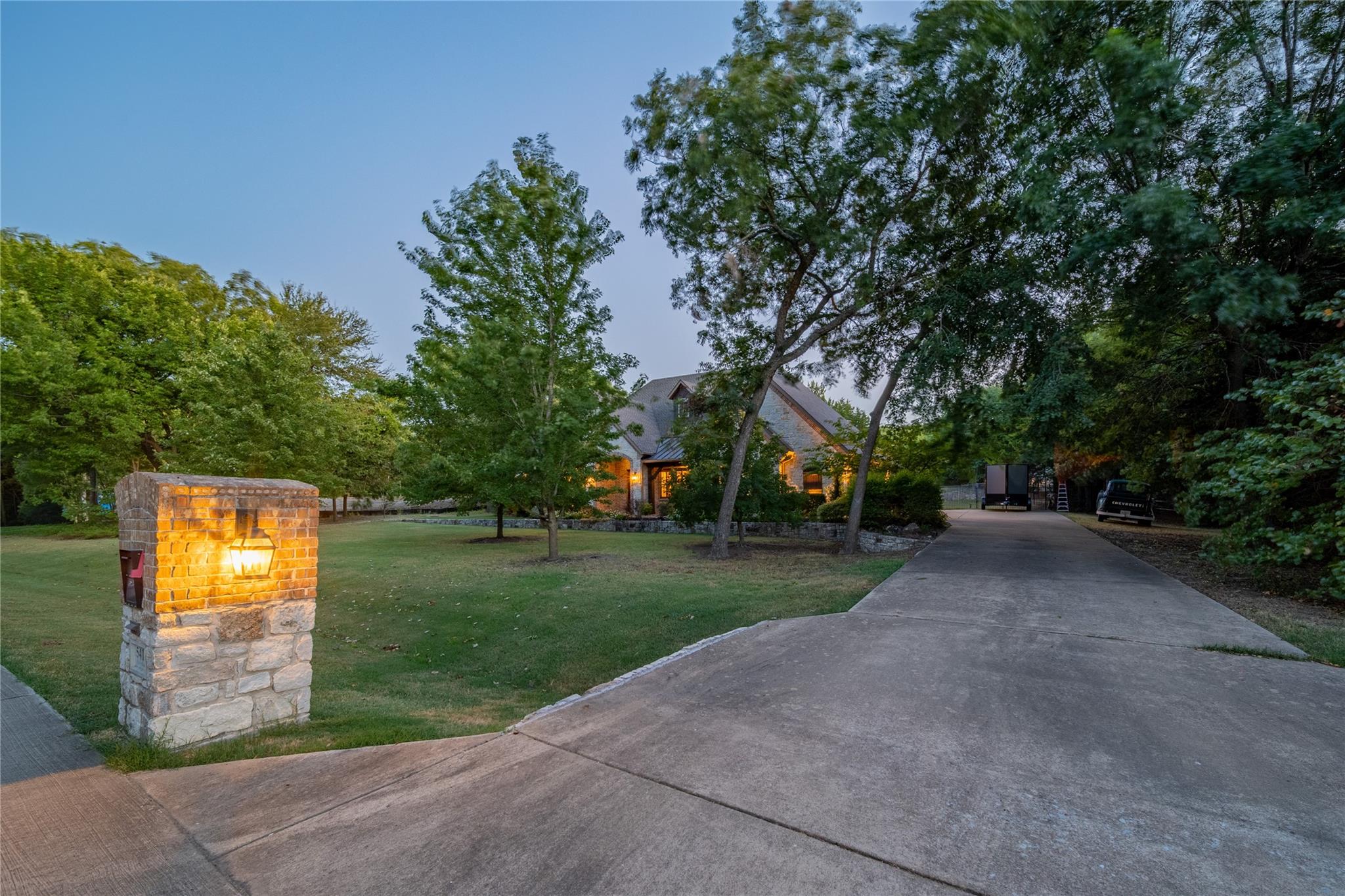 main property photo 32