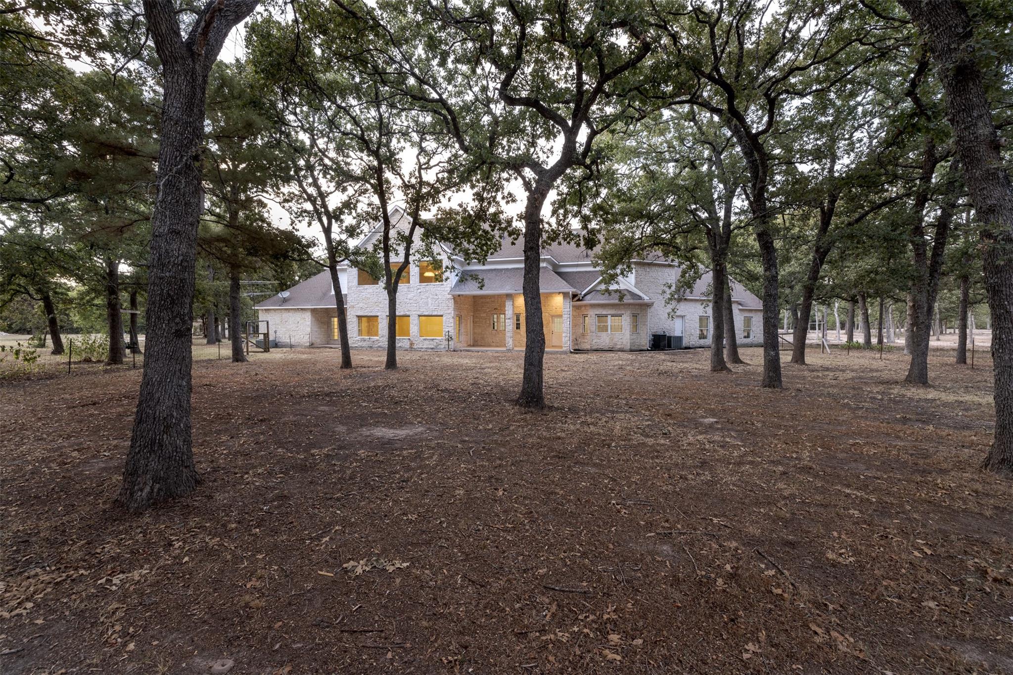 main property photo 31