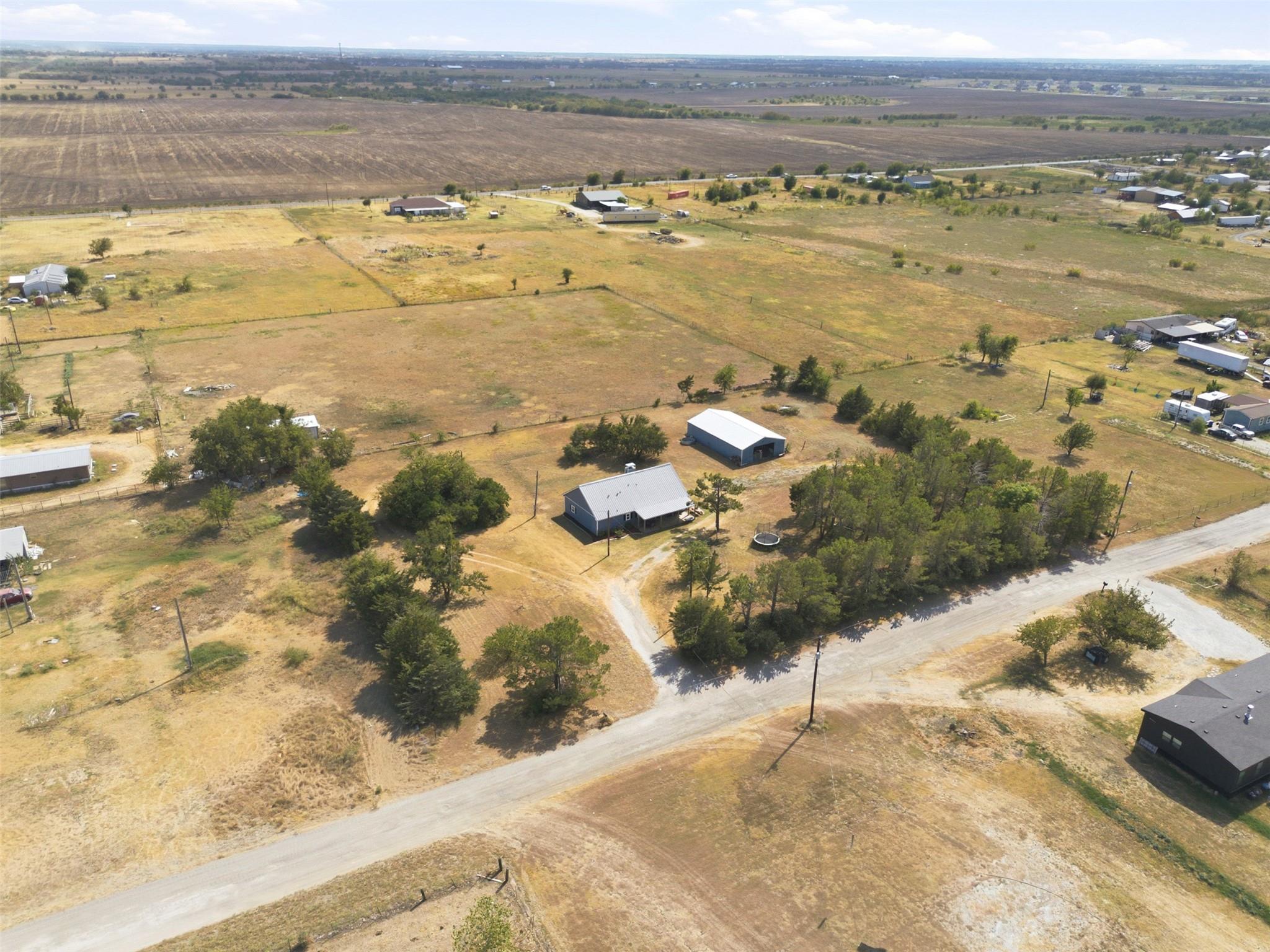 main property photo 17