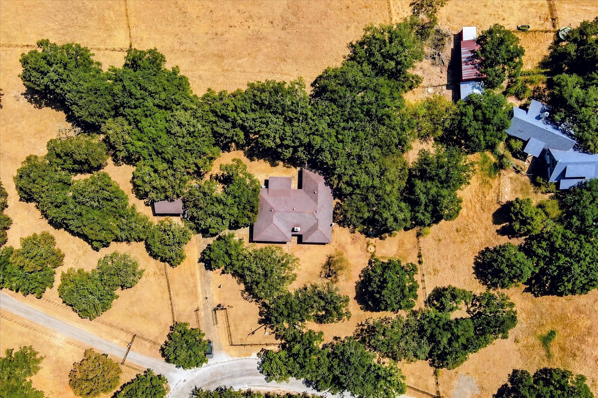main property photo 7