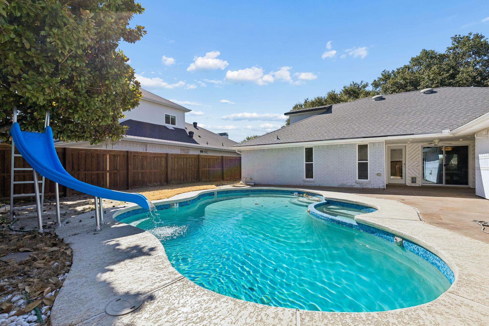 main property photo 25