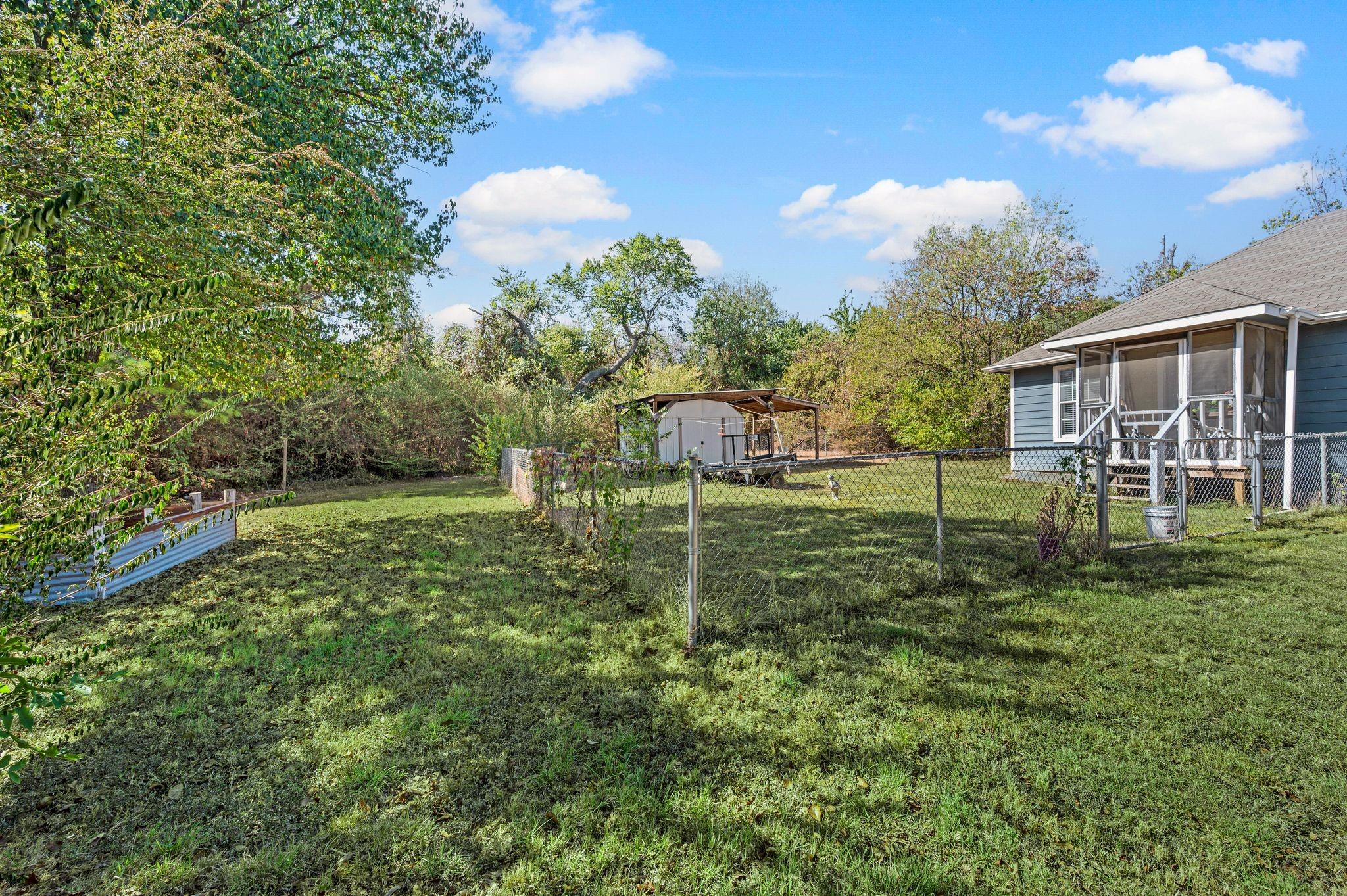 main property photo 27