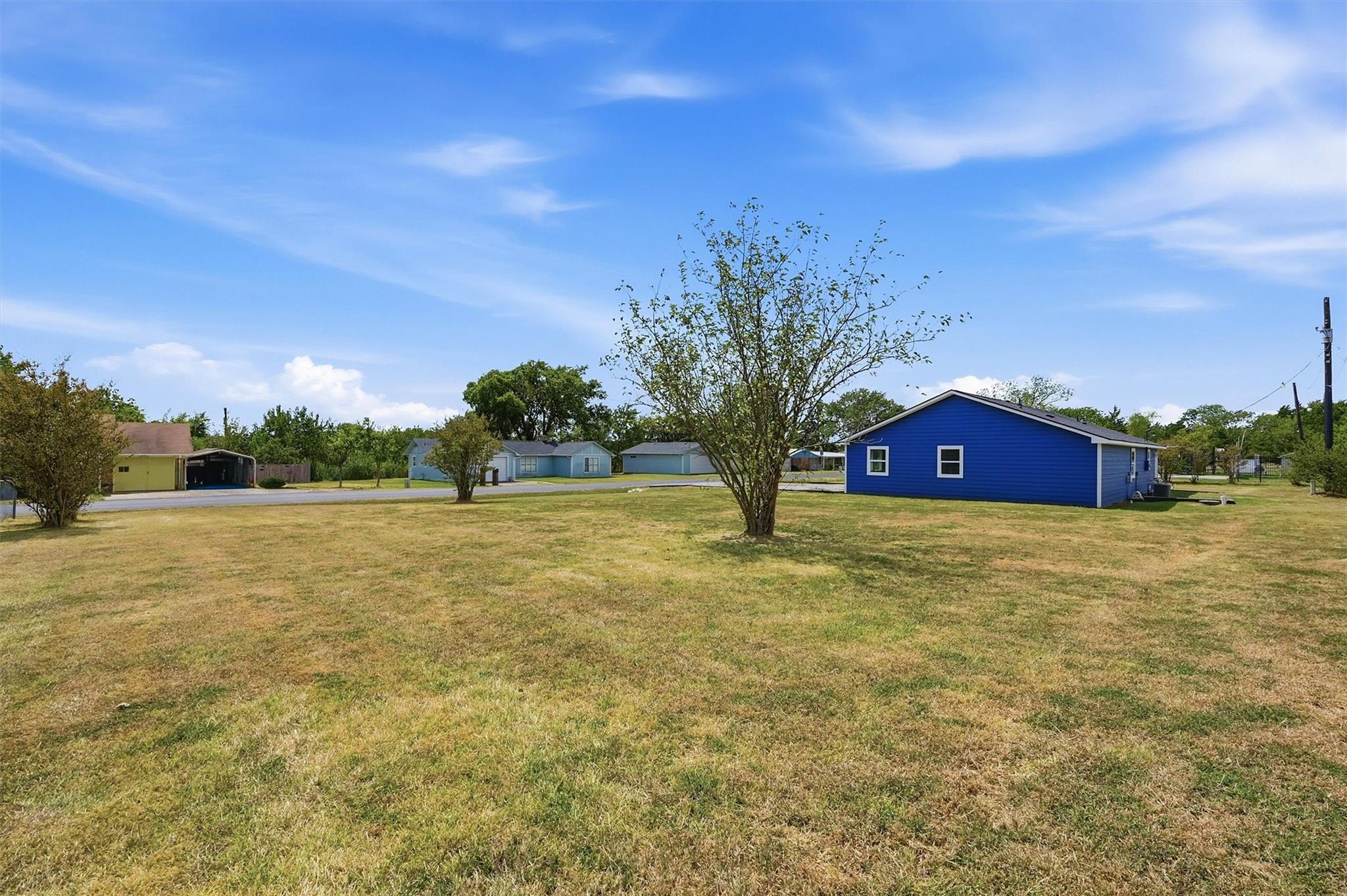 main property photo 29