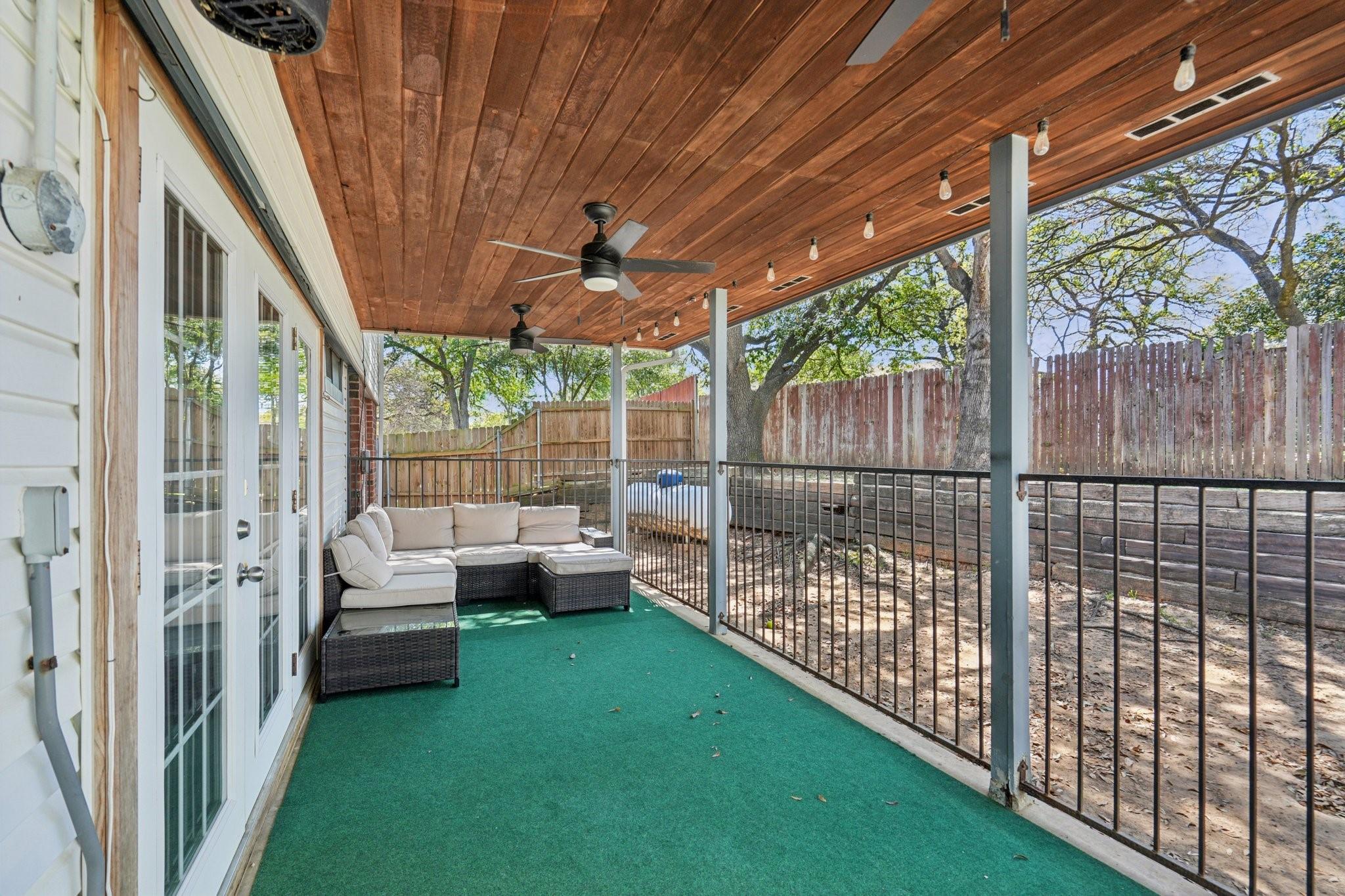 main property photo 28