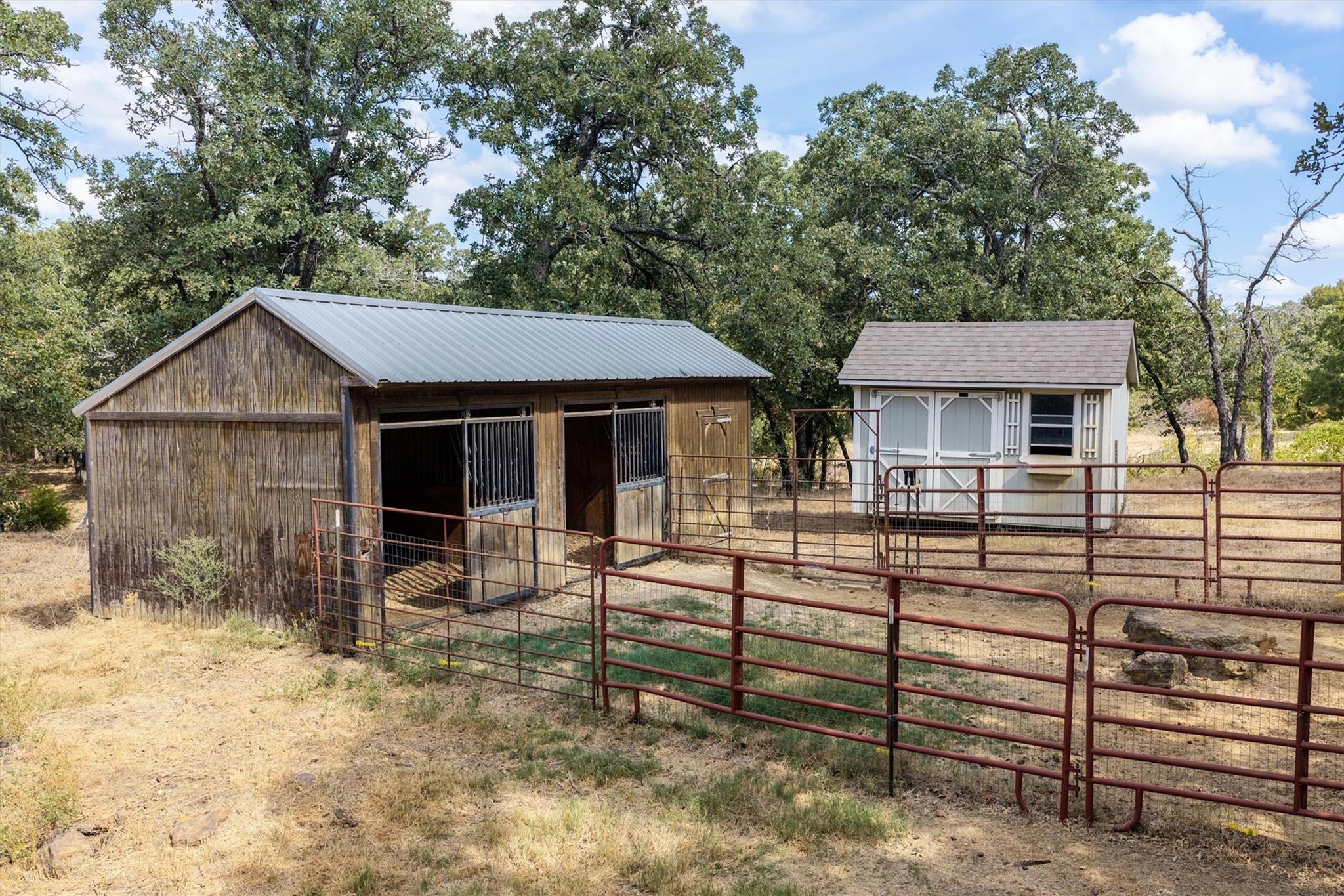 main property photo 29