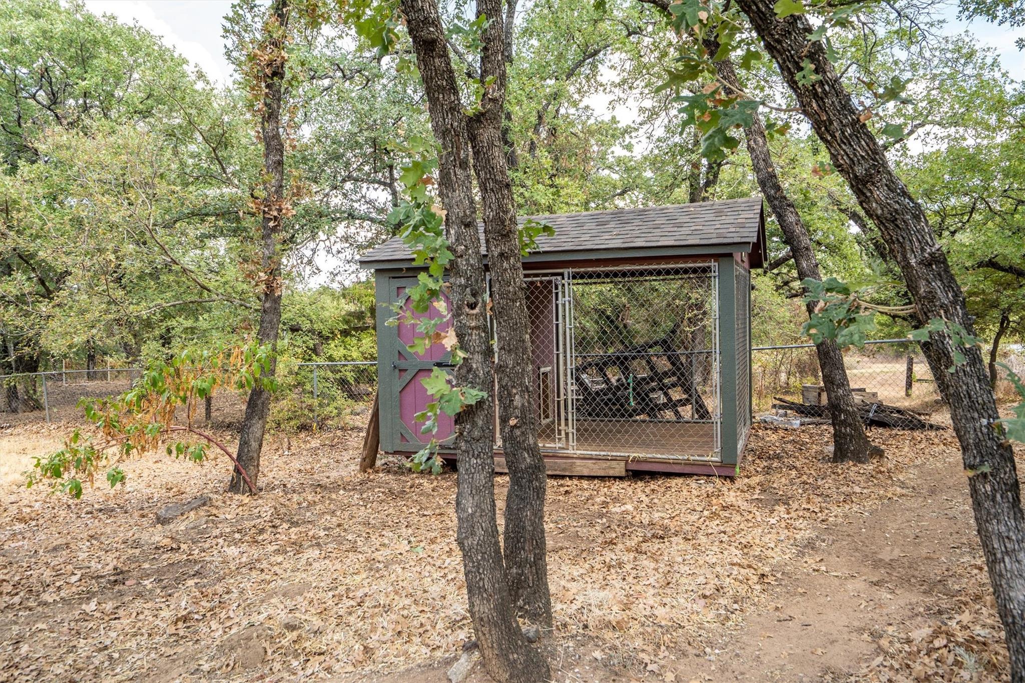 main property photo 31
