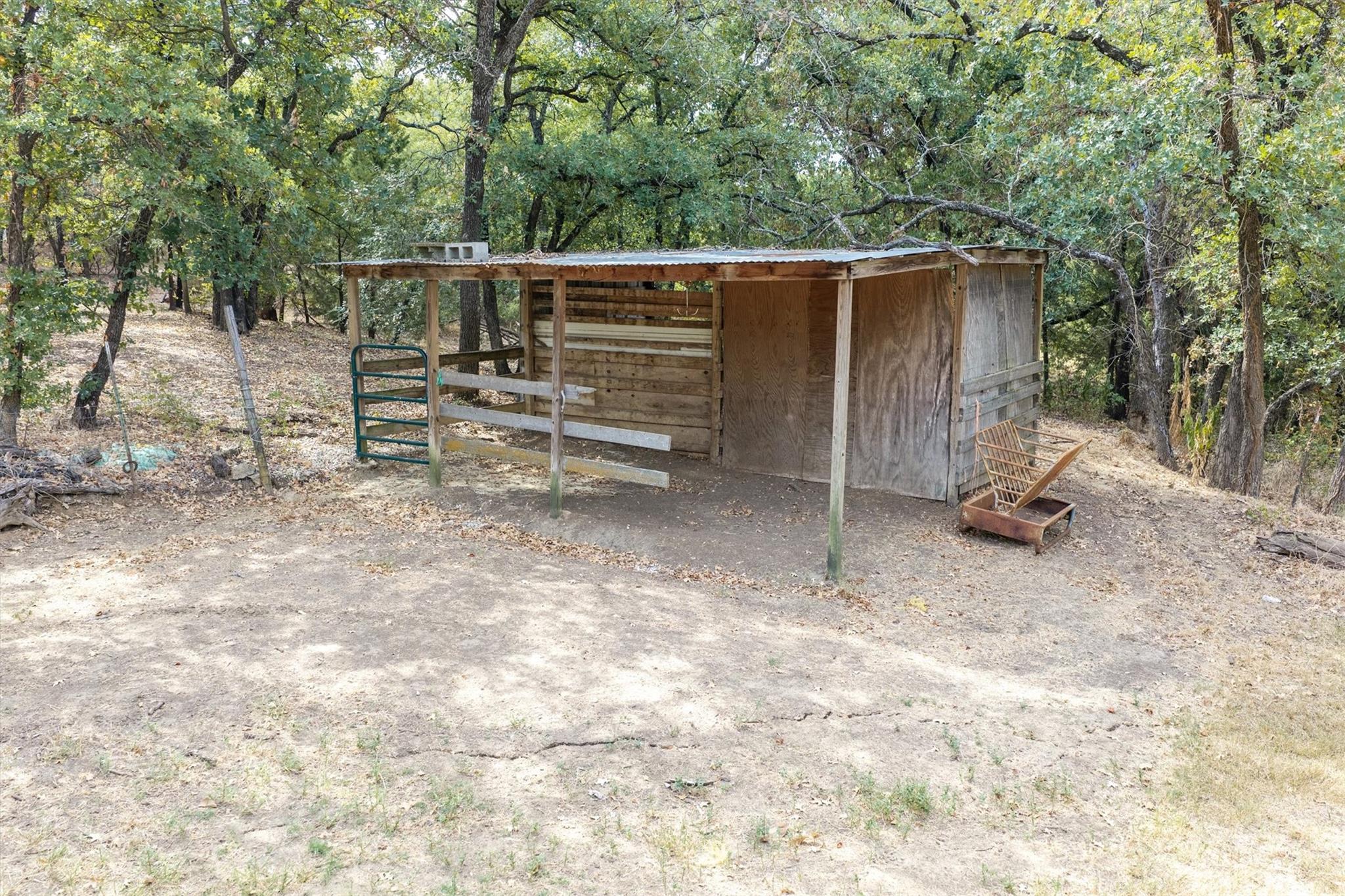 main property photo 34