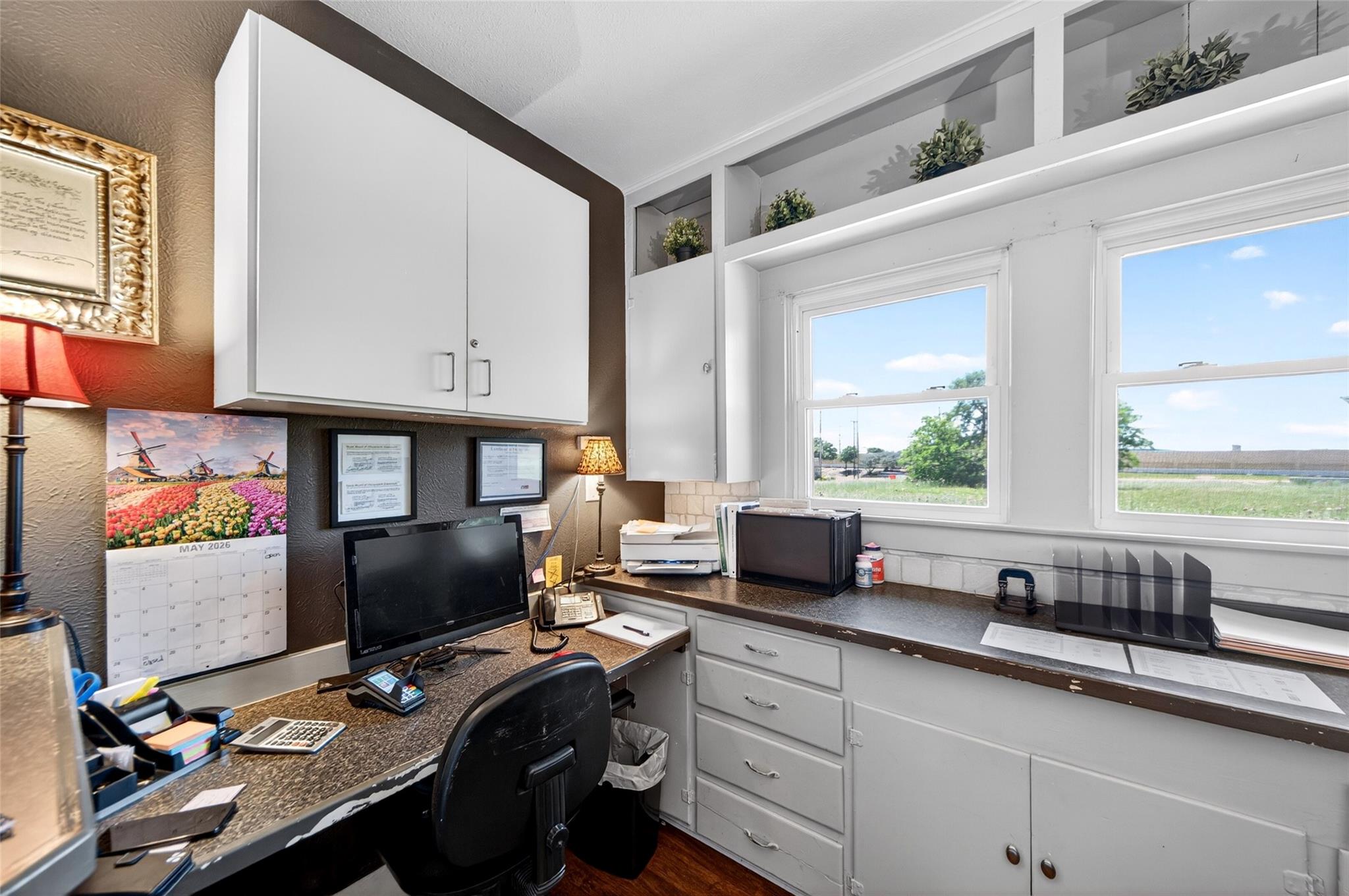 main property photo 17