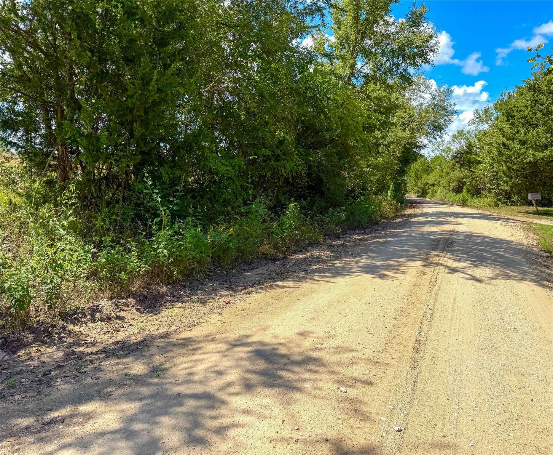 main property photo 3