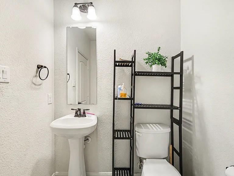 main property photo 8