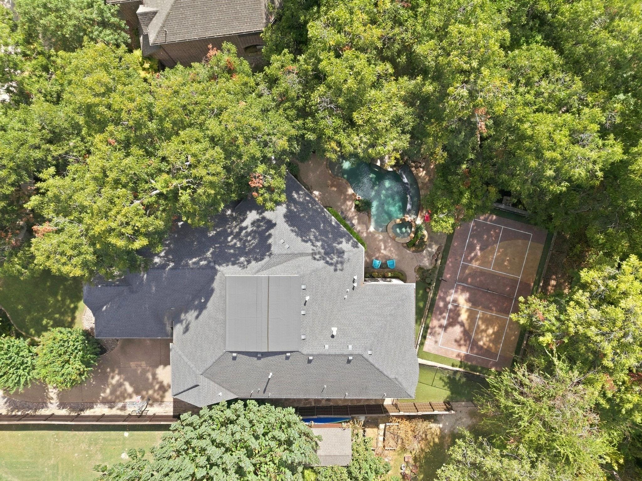 main property photo 38