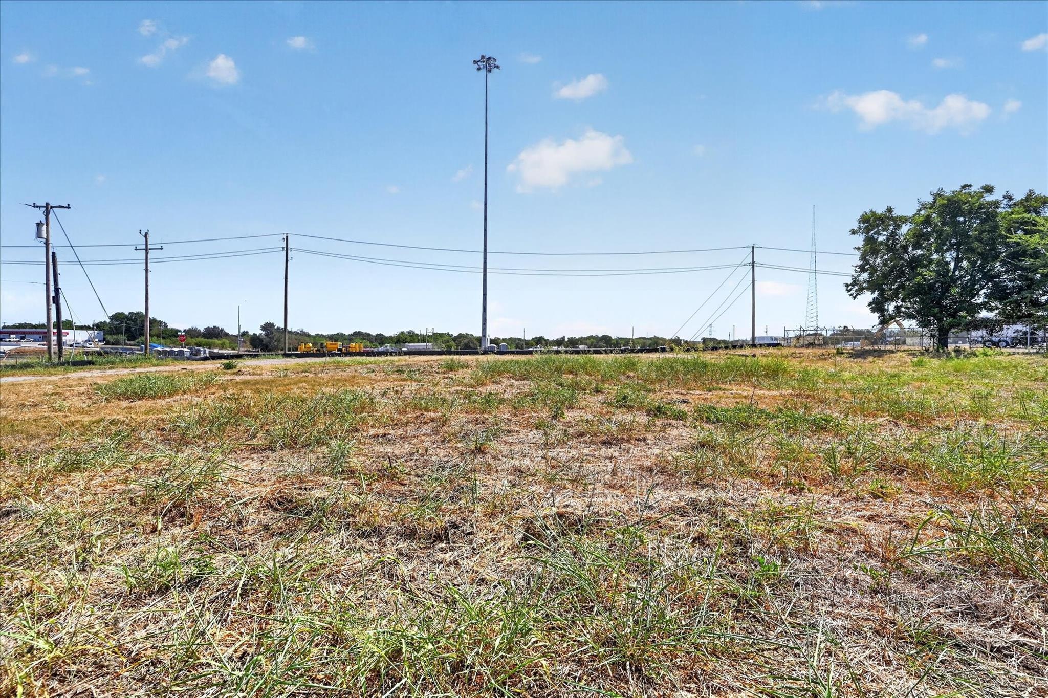 main property photo 12