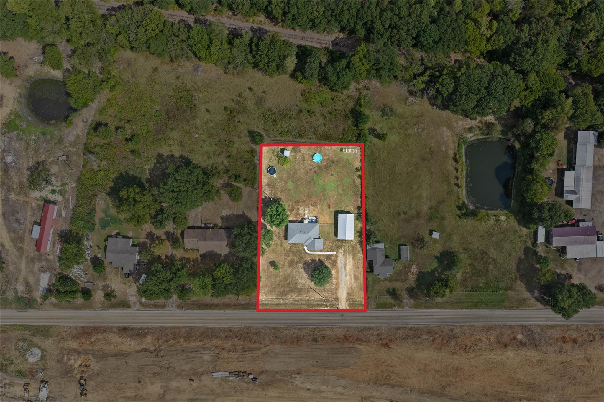 main property photo 25