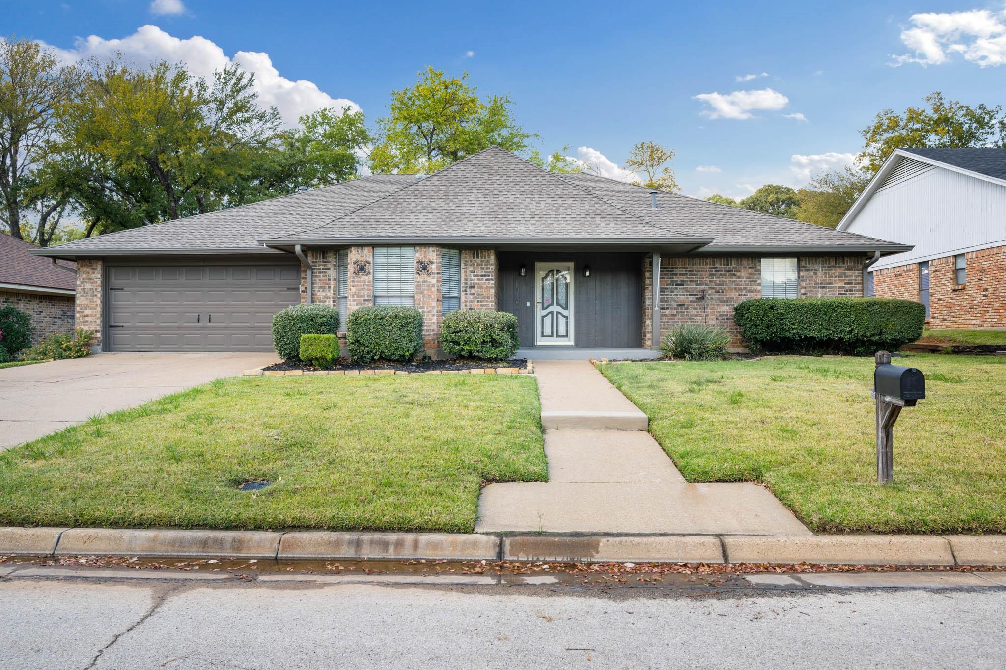 main property photo 30