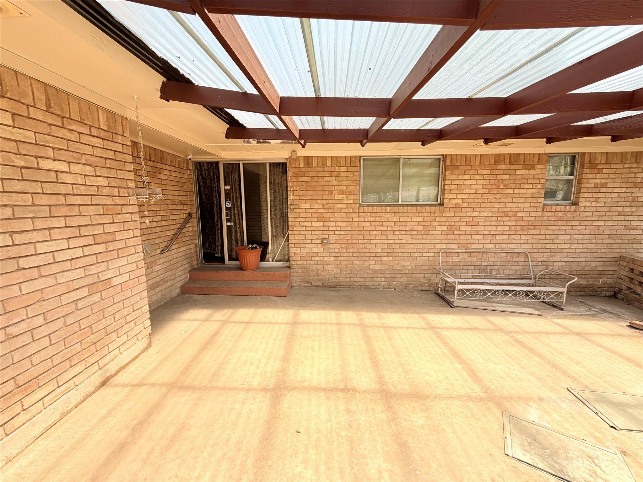 main property photo 21
