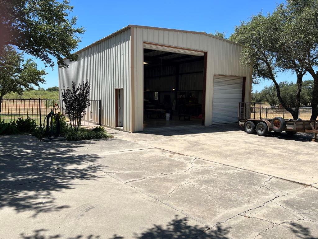 main property photo 37