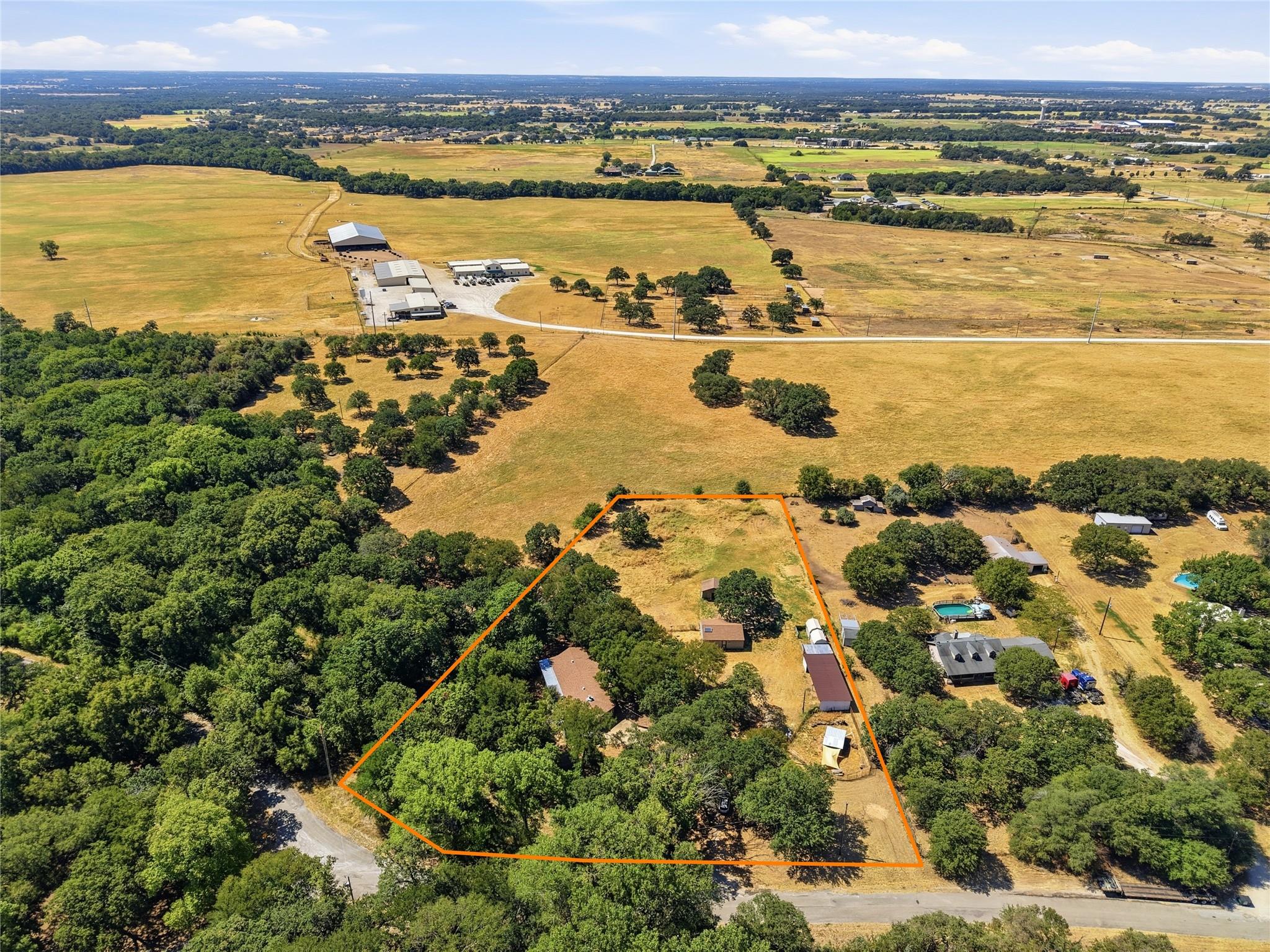 main property photo 36
