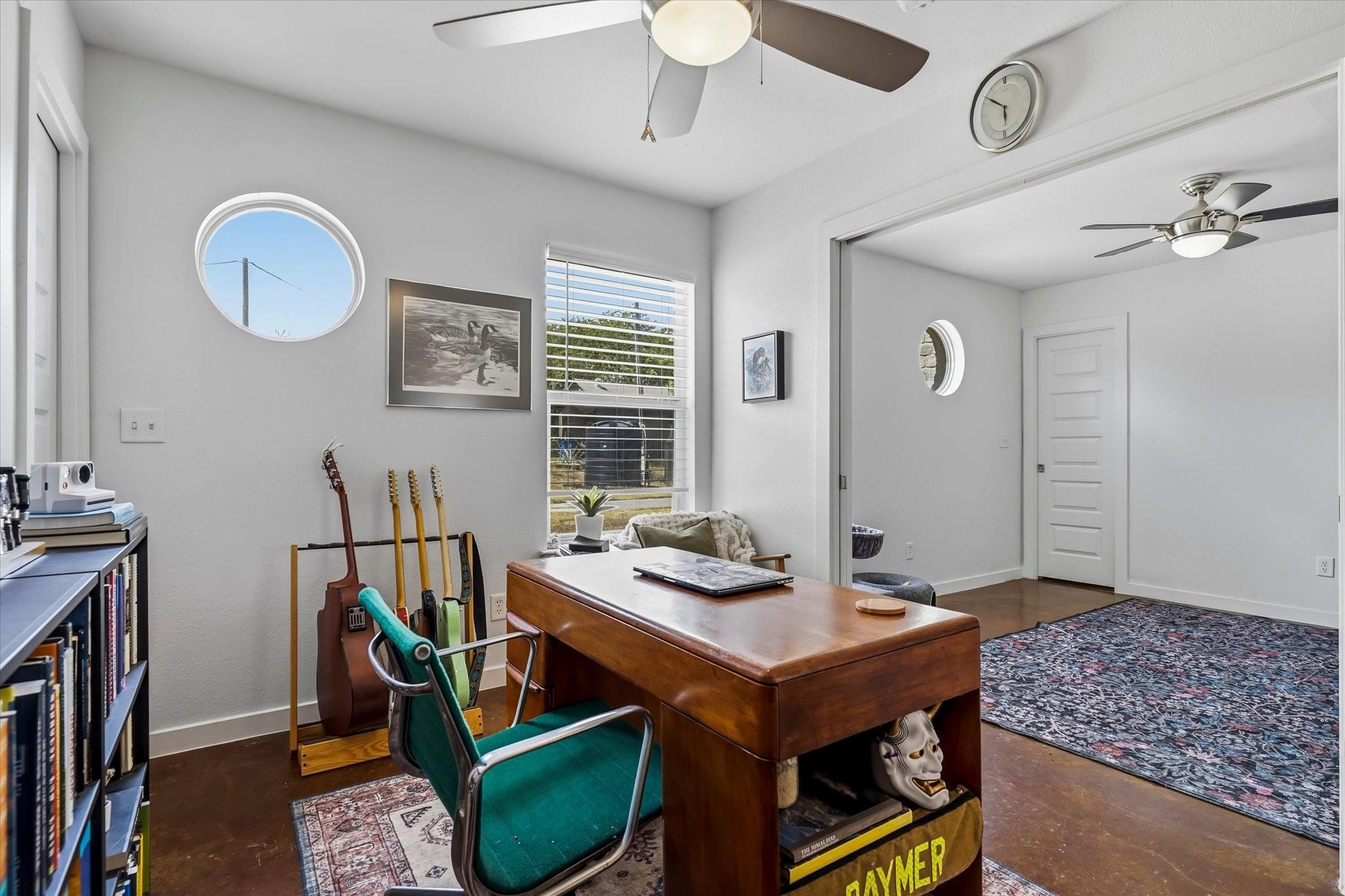 main property photo 30