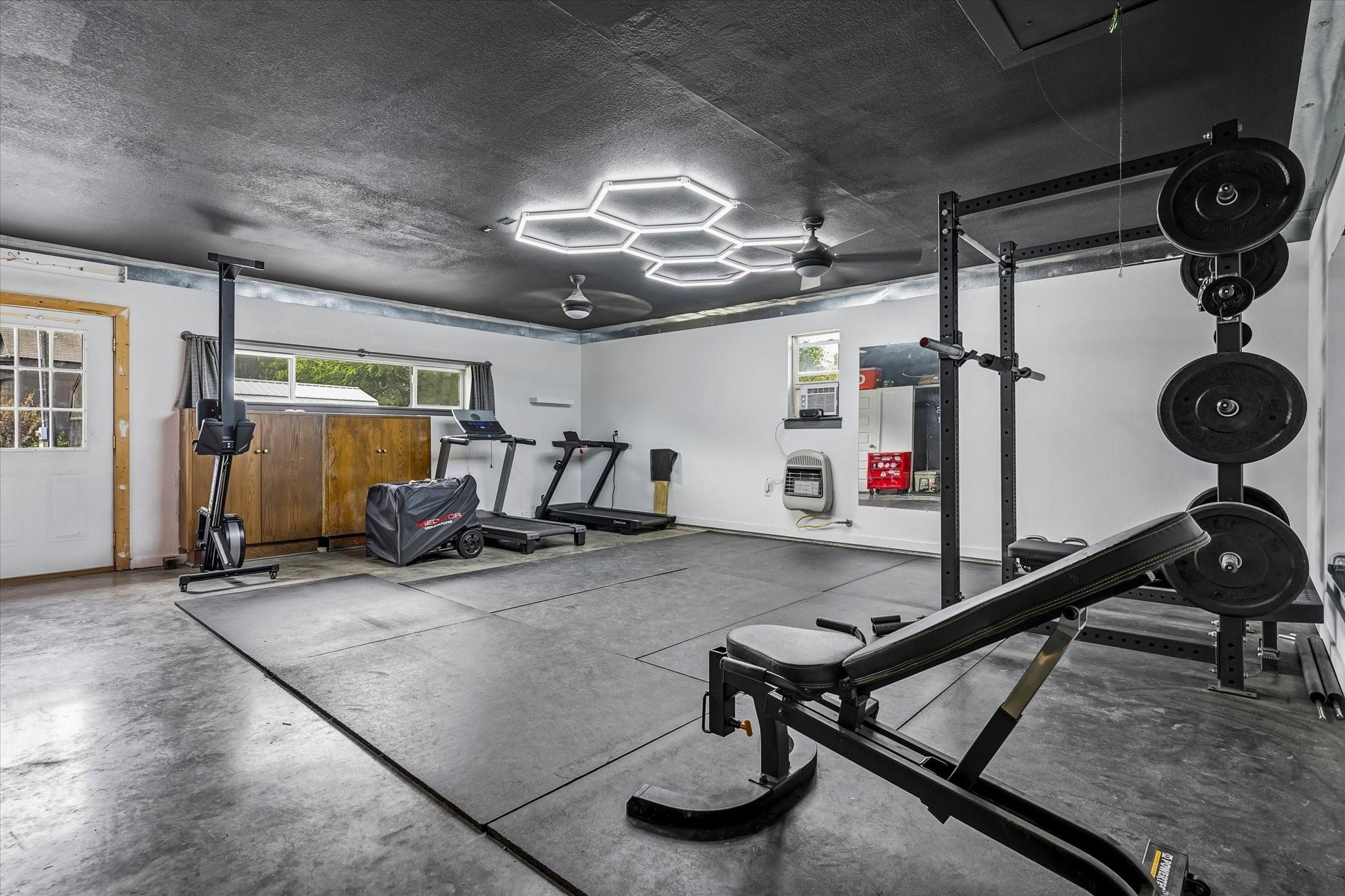 main property photo 35