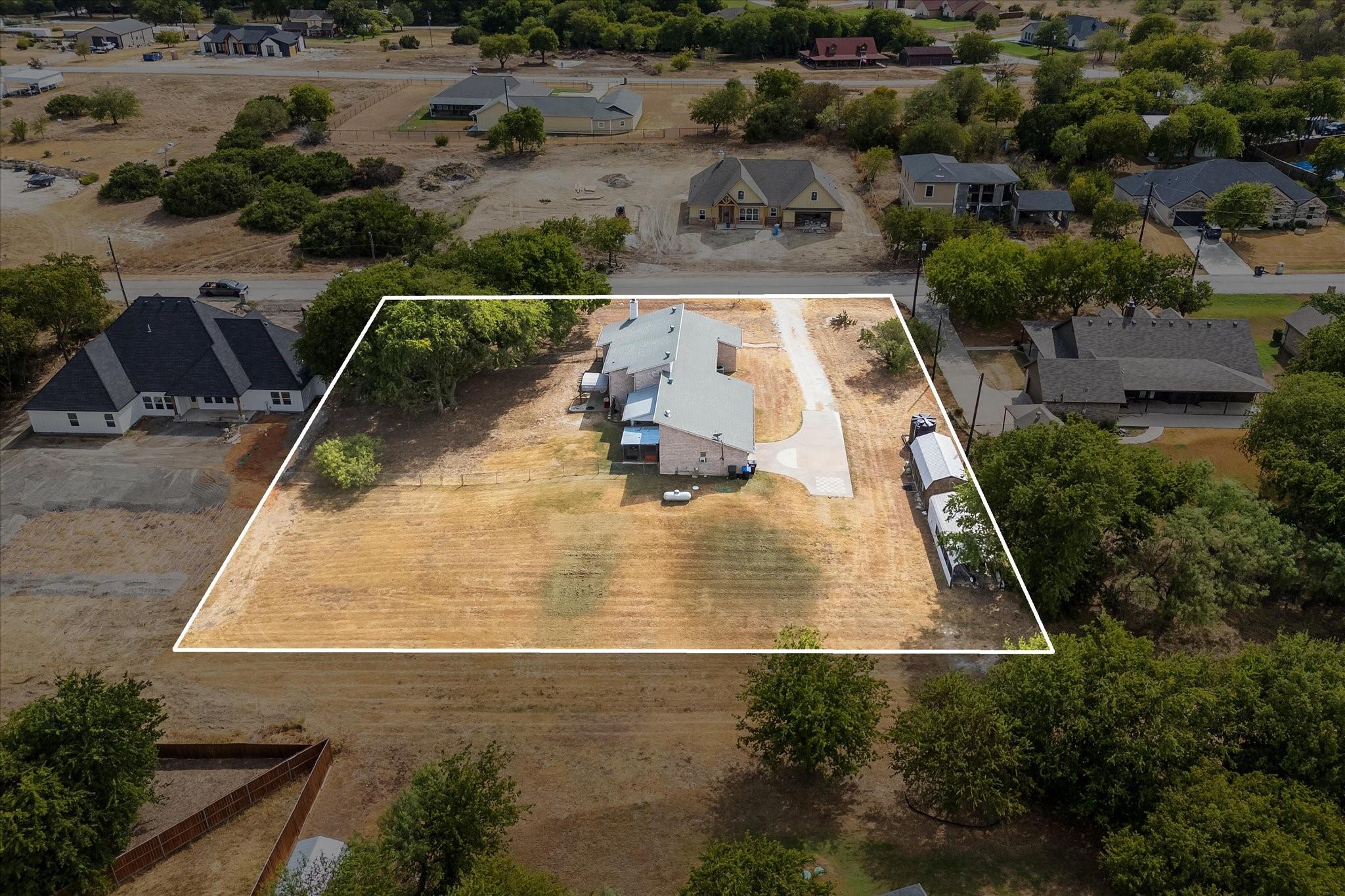 main property photo 6