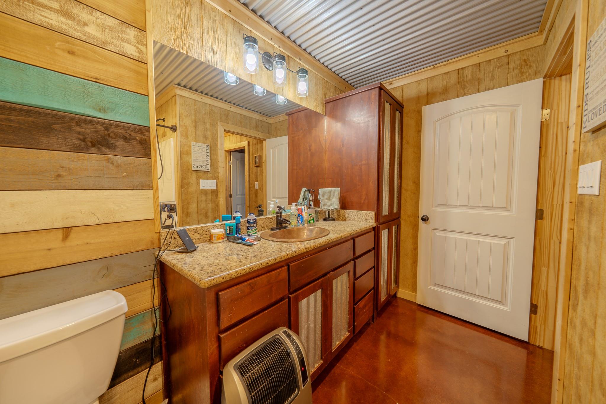 main property photo 27