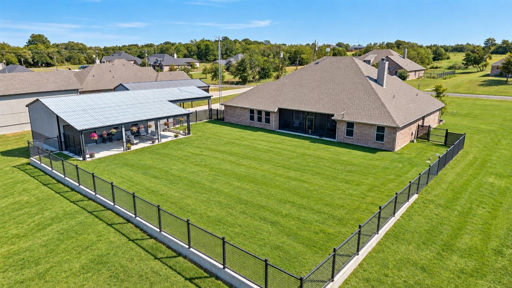 main property photo 38