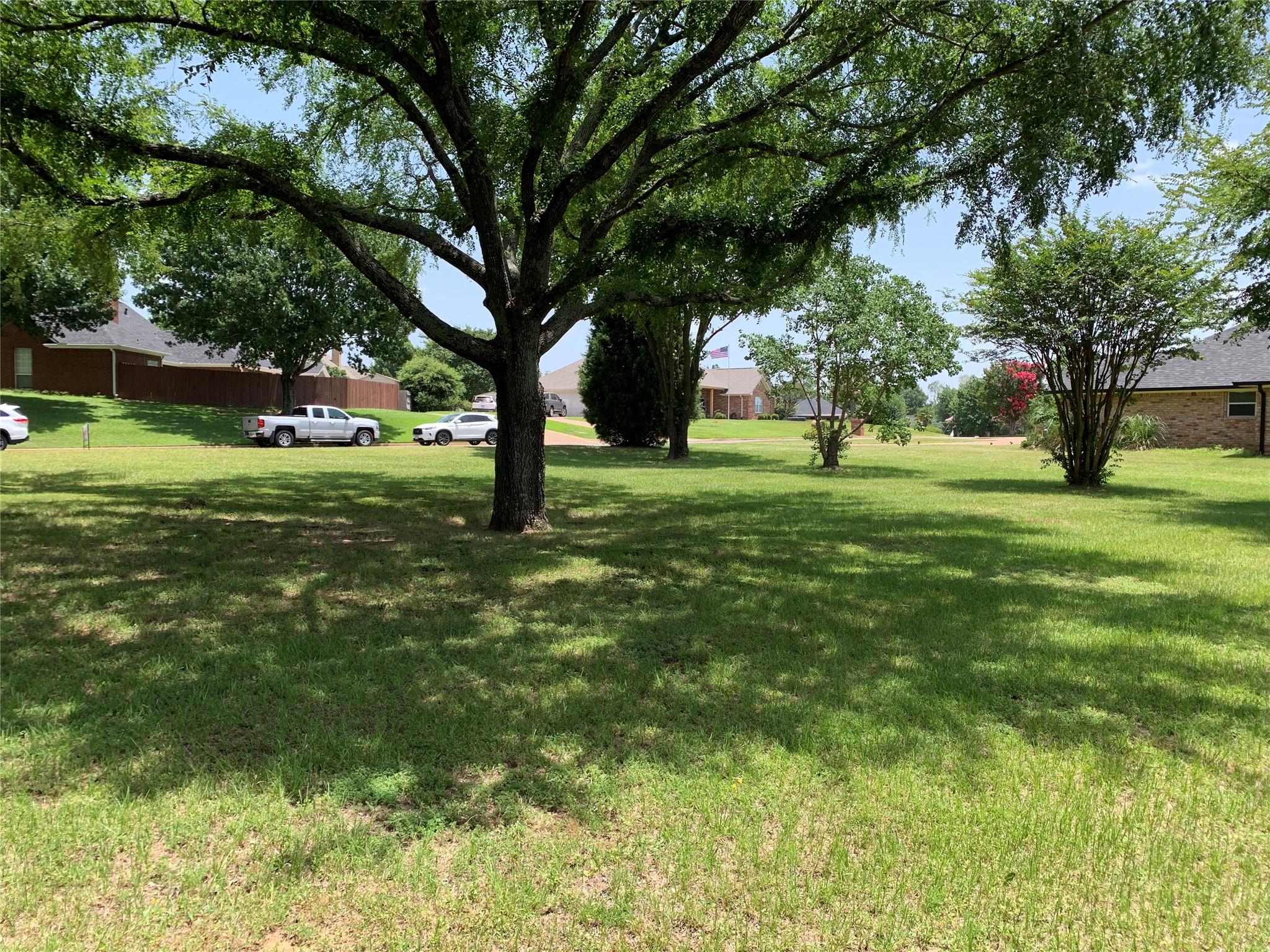 main property photo 25