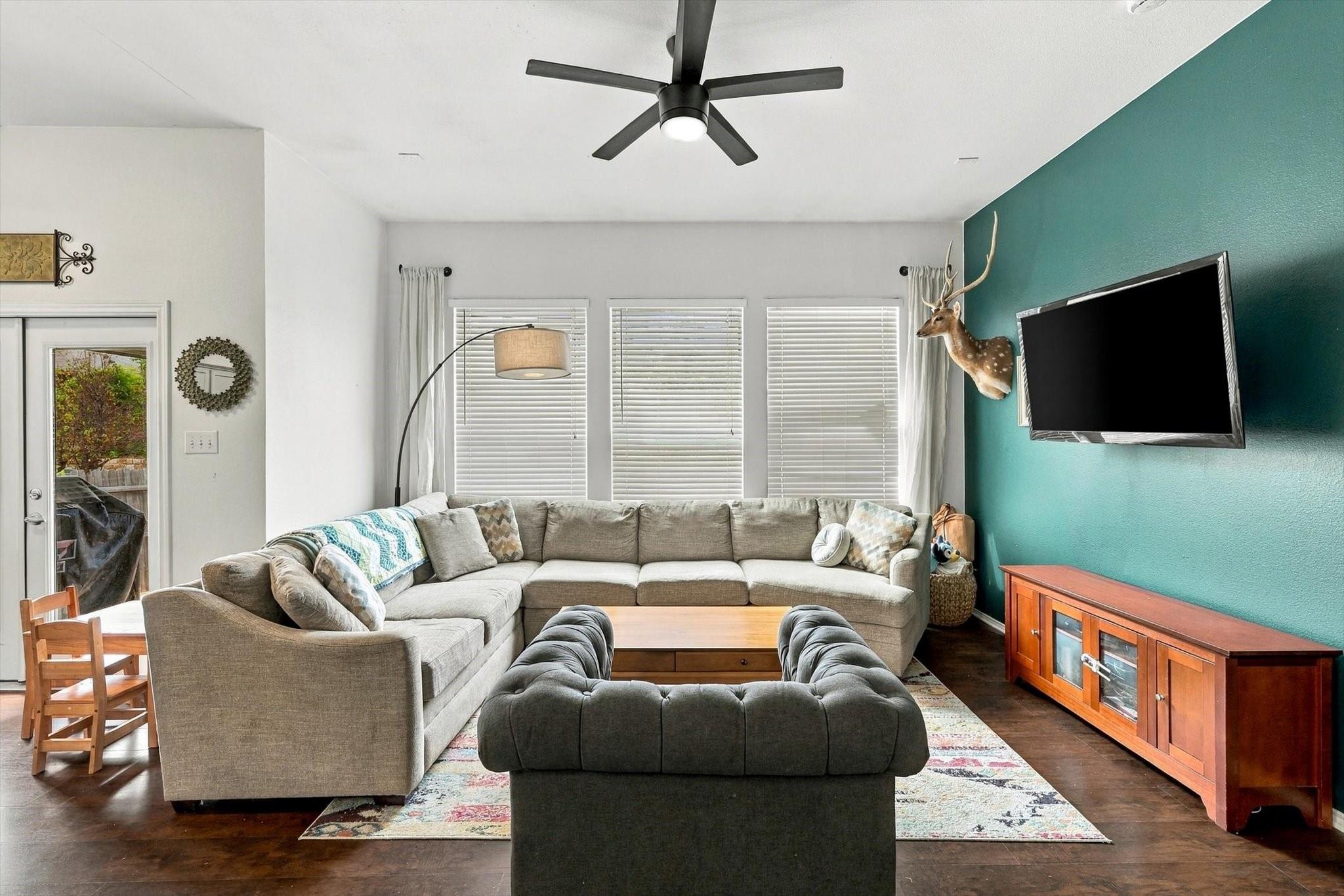 main property photo 8