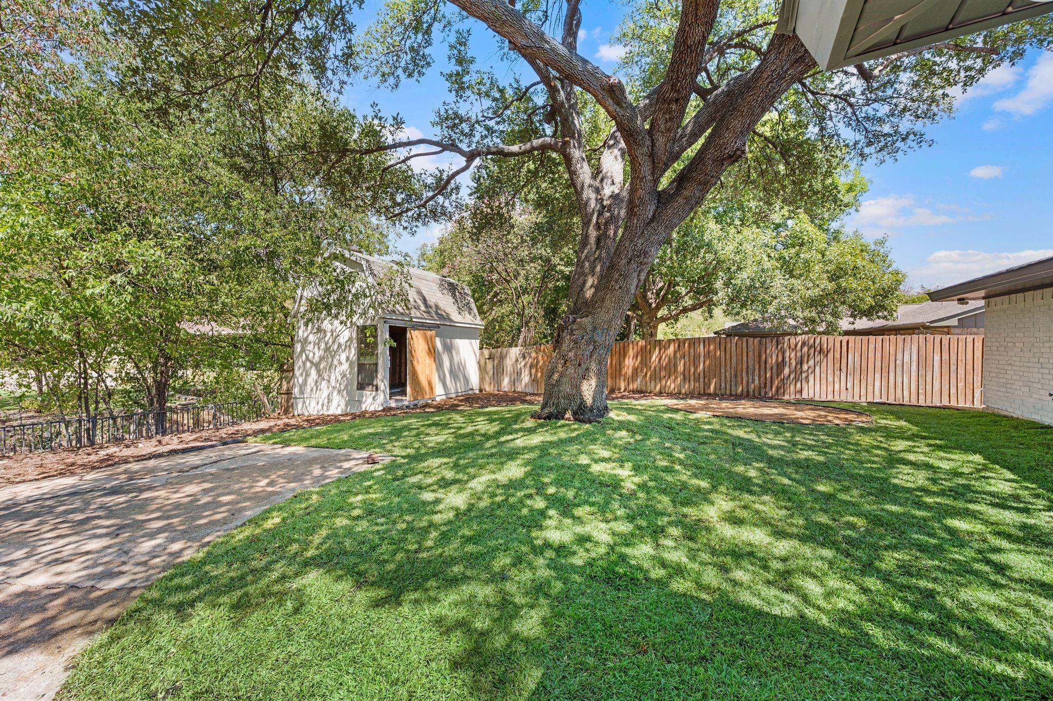 main property photo 15