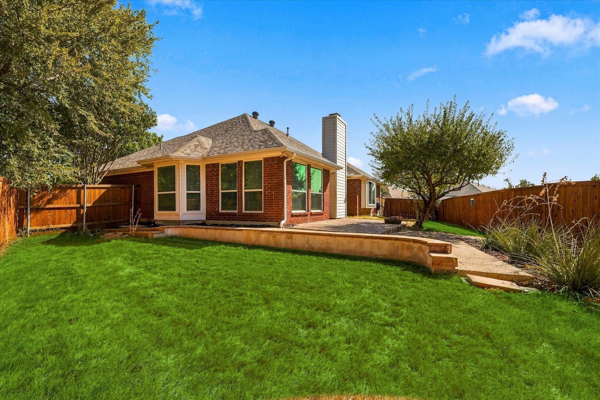 main property photo 20