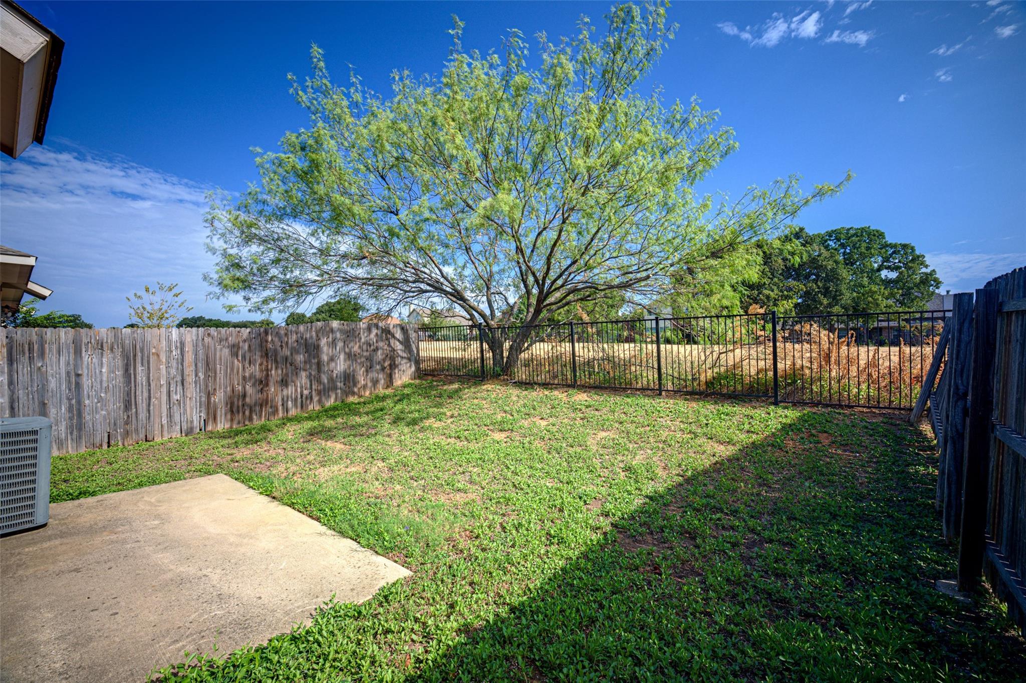 main property photo 16
