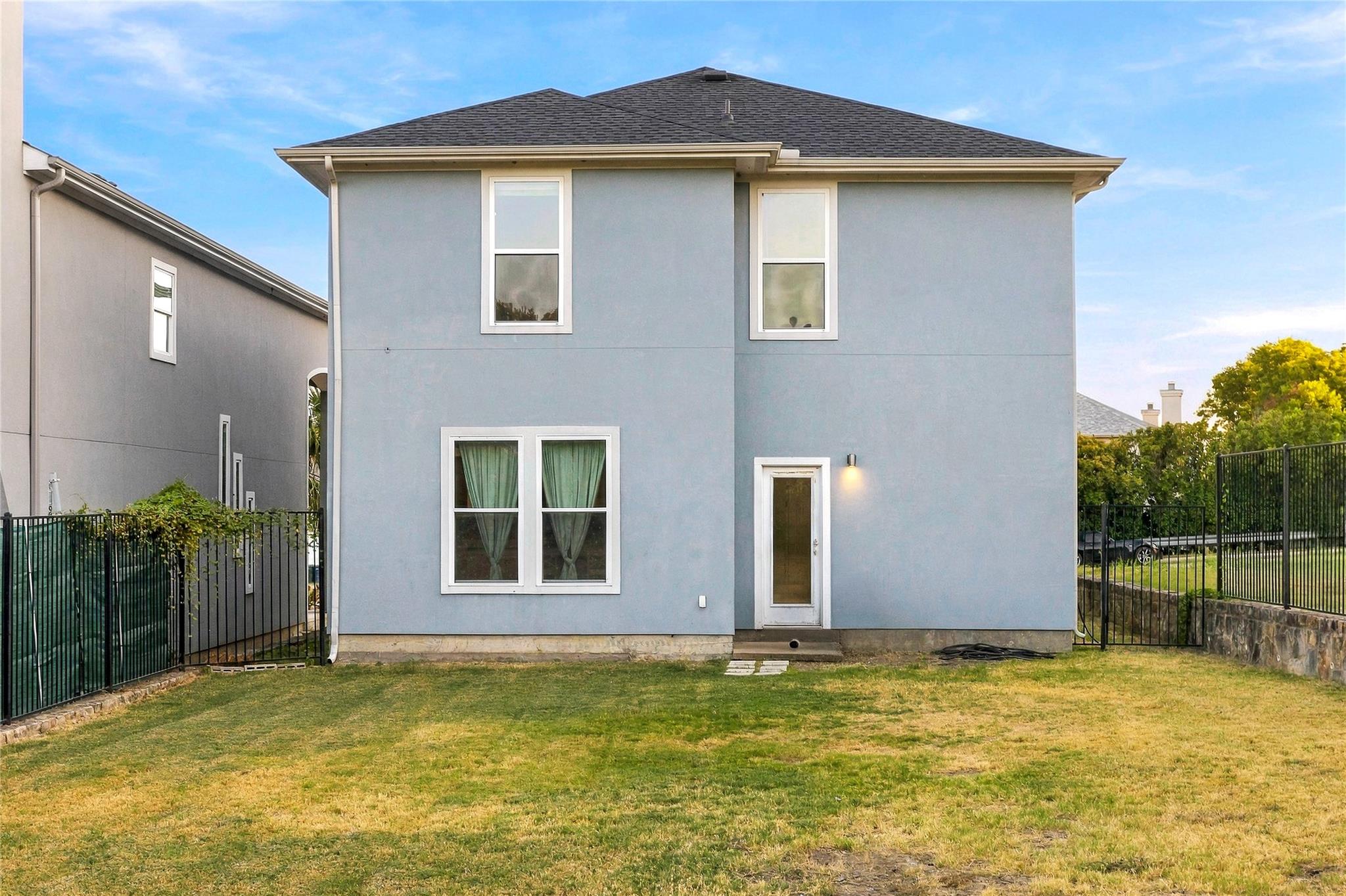 main property photo 29