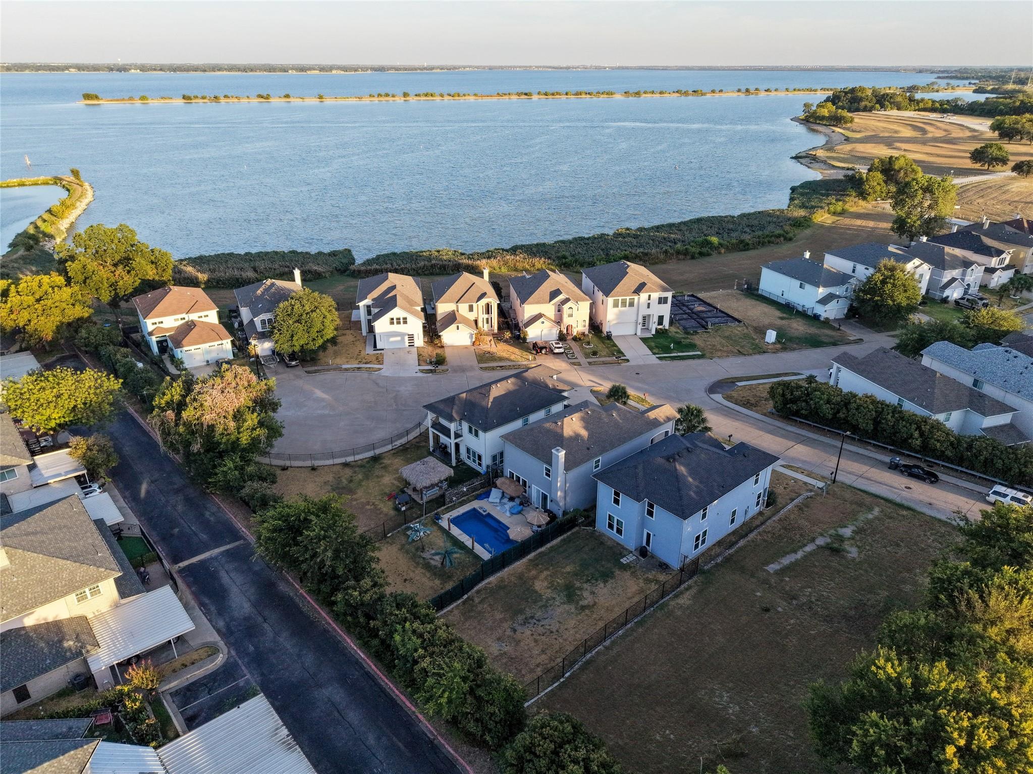 main property photo 38