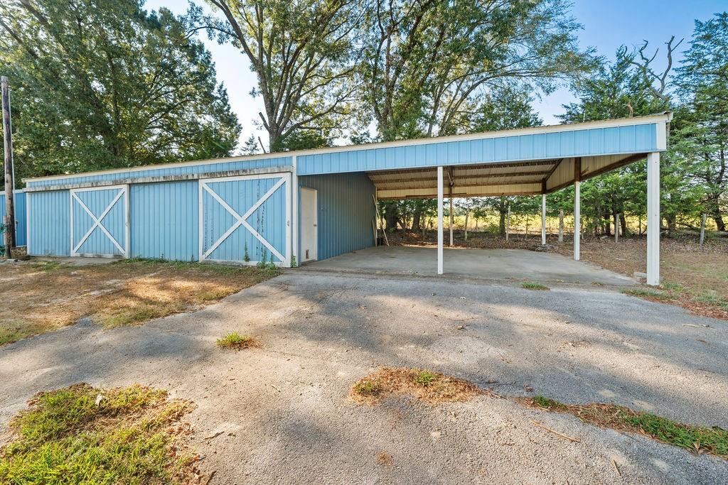 main property photo 23