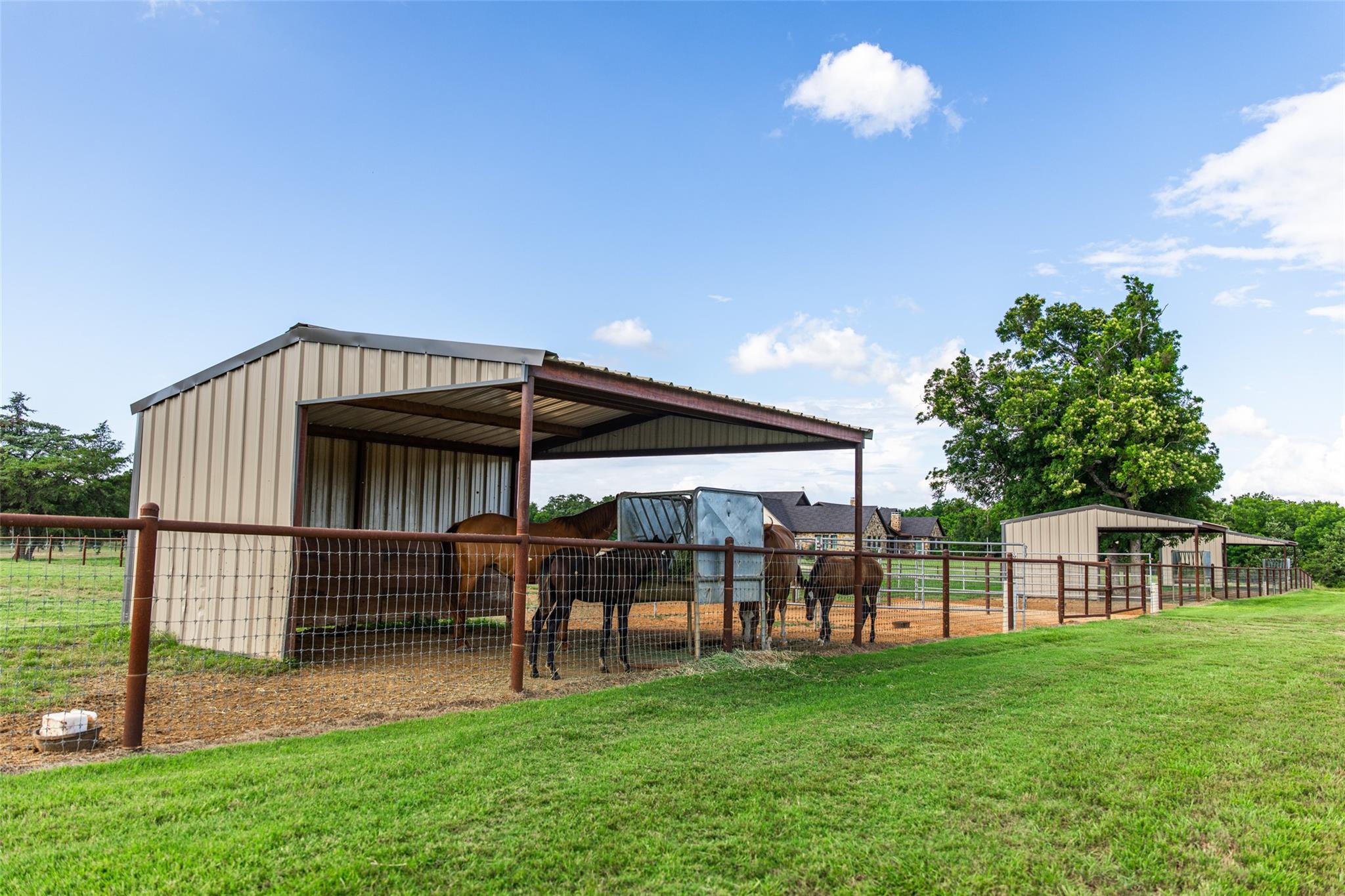 main property photo 29