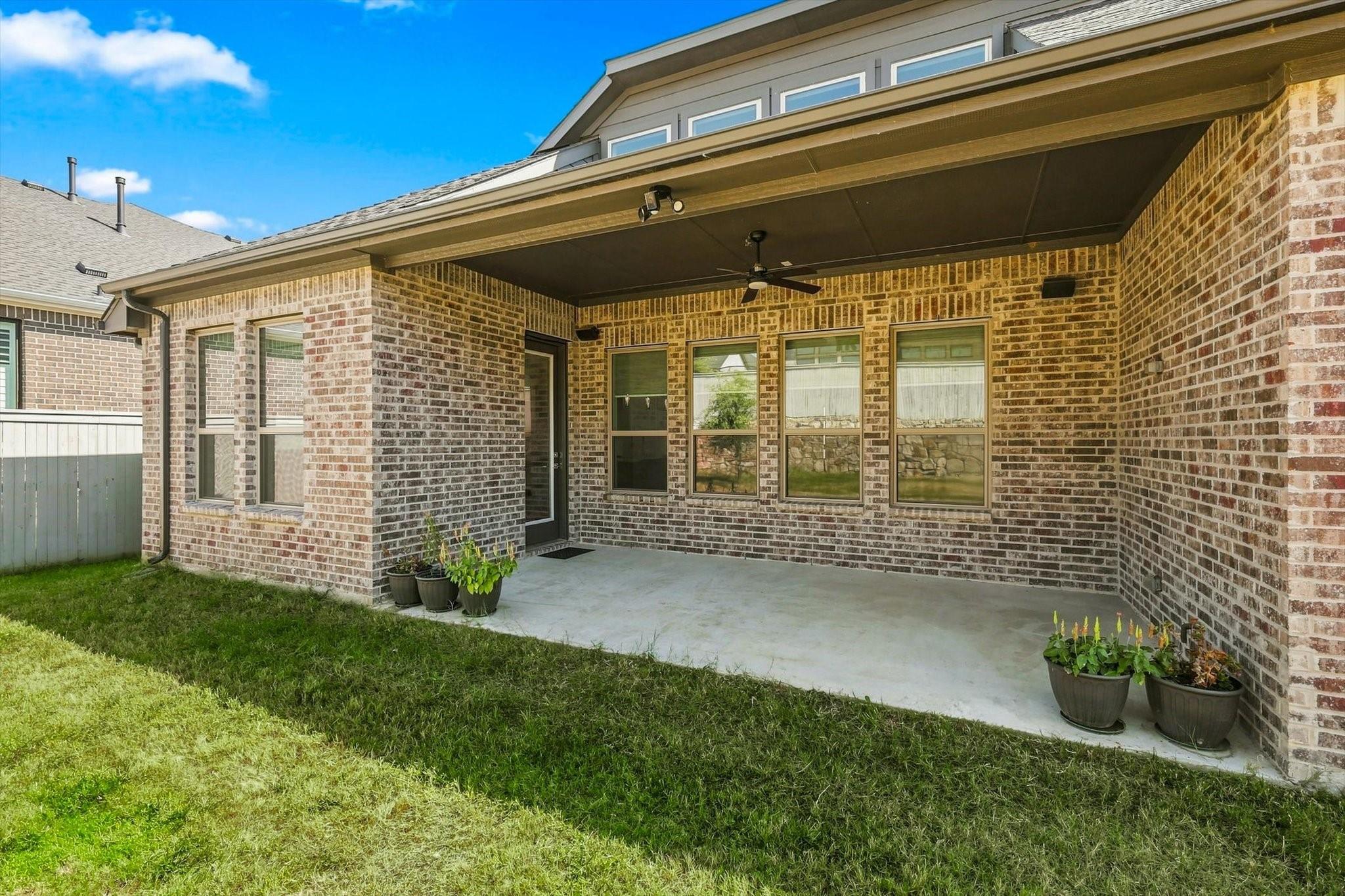 main property photo 31