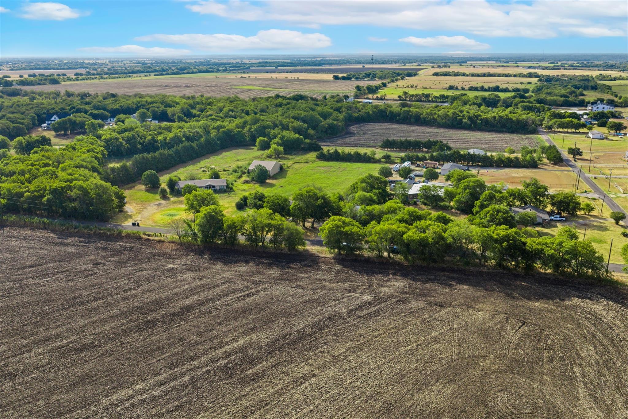 main property photo 16