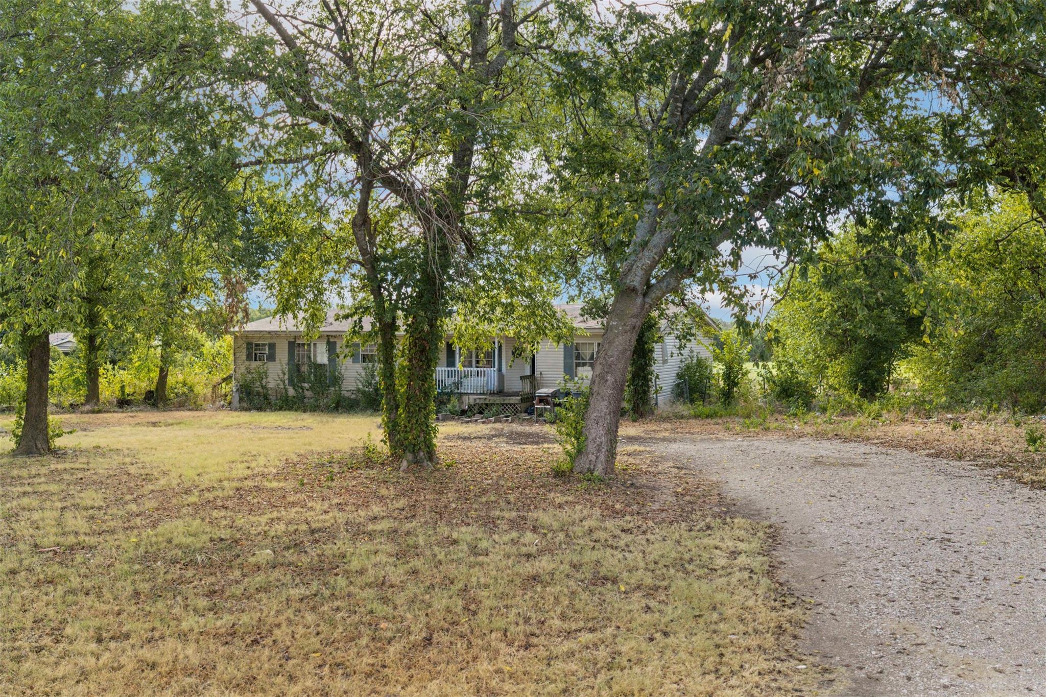 main property photo 26