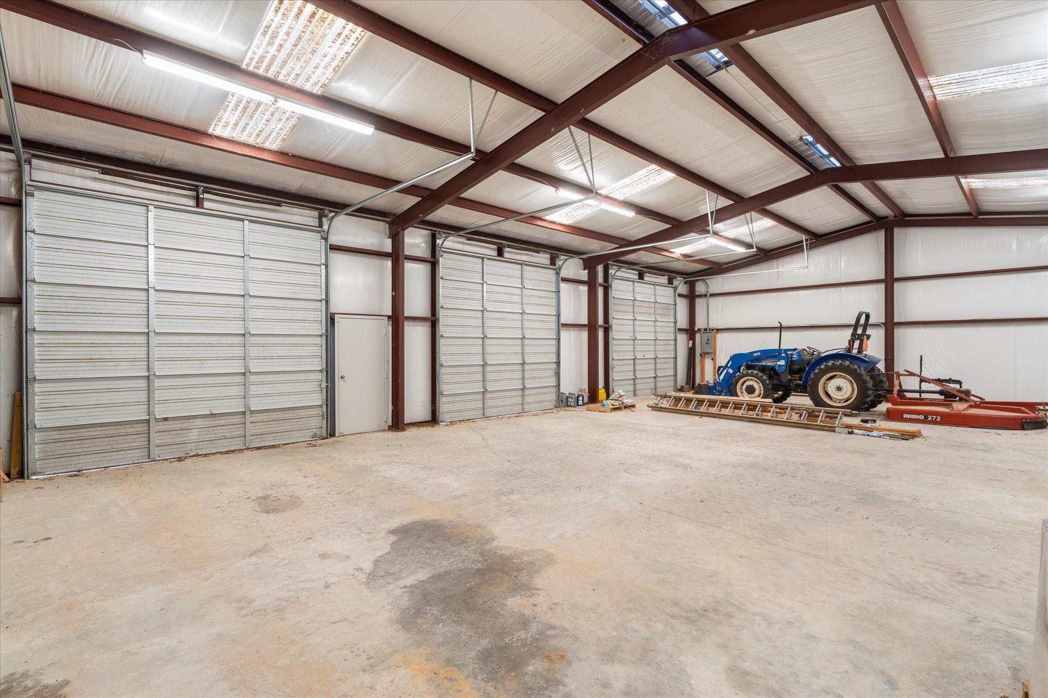 main property photo 18