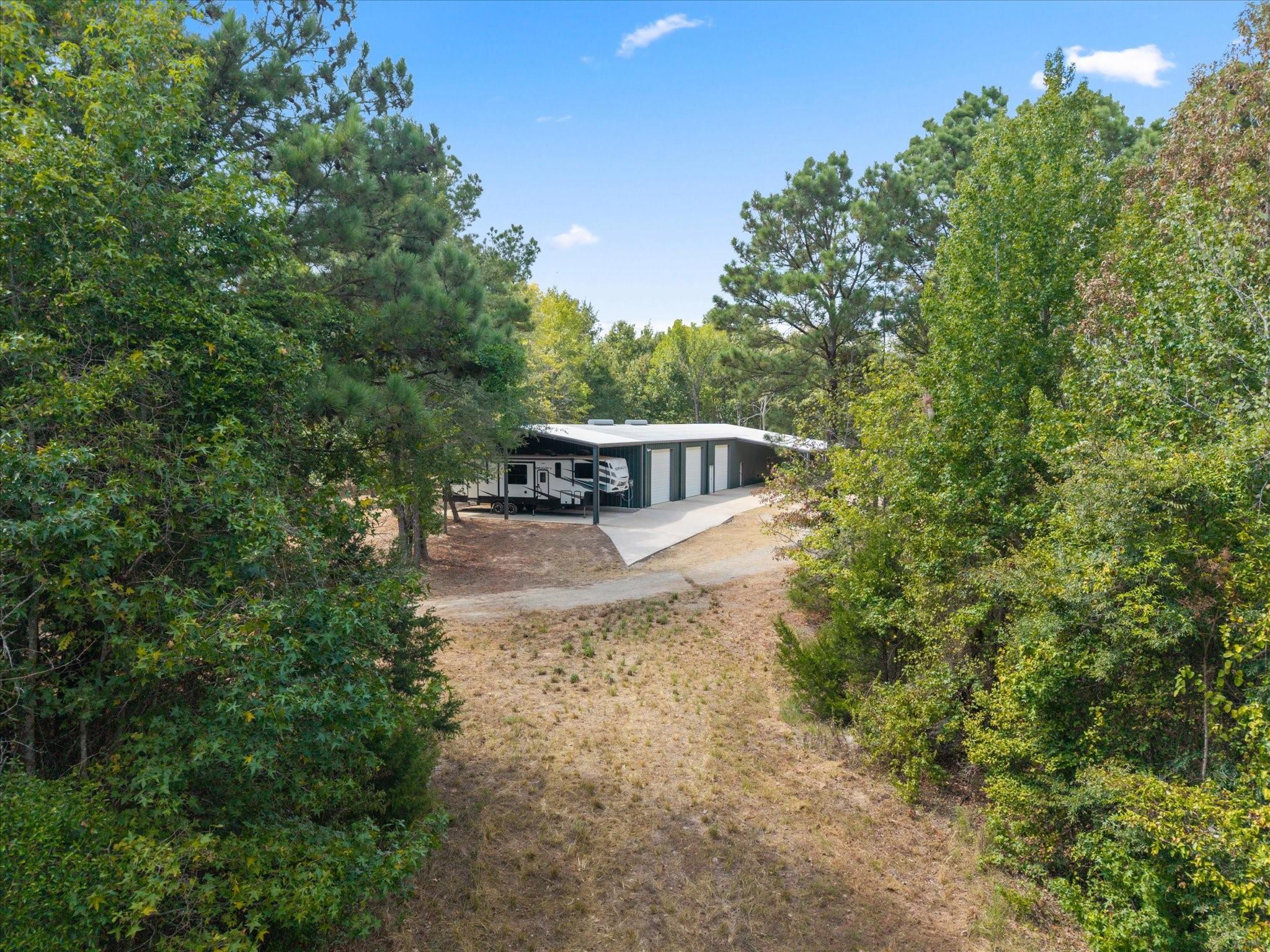 main property photo 33