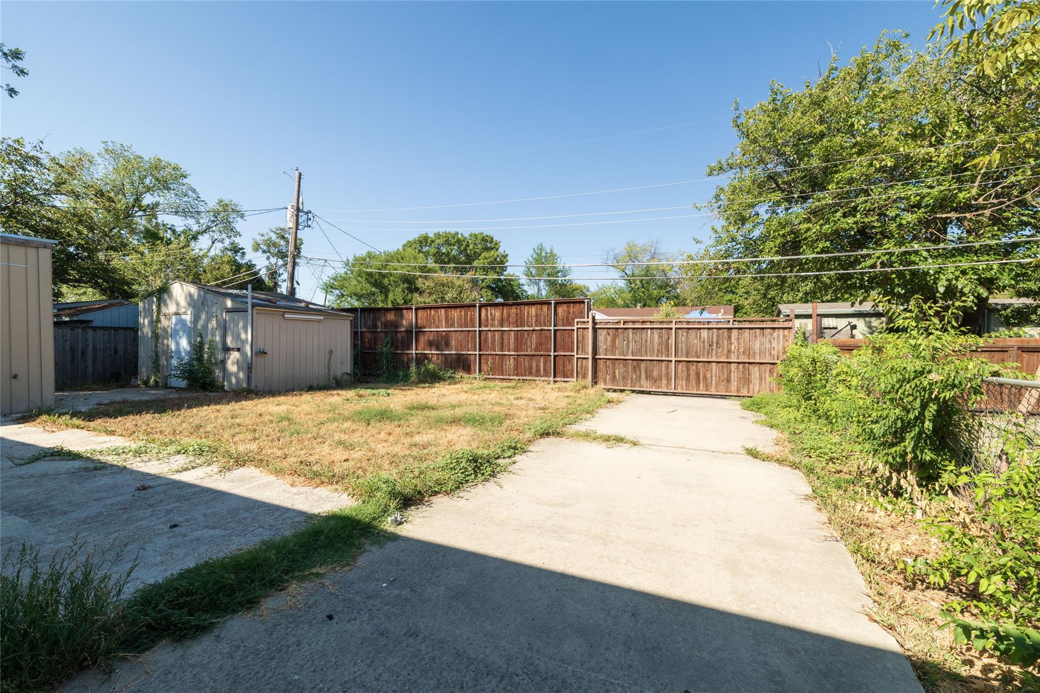 main property photo 15