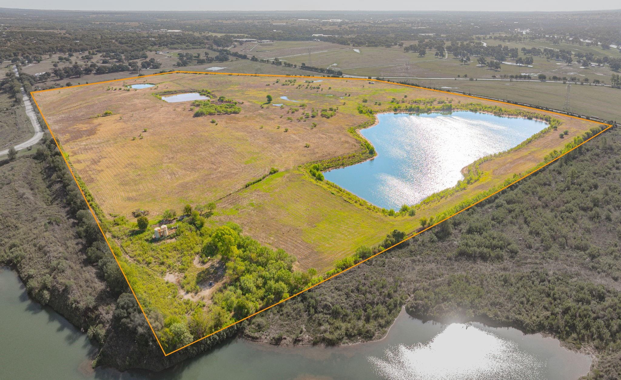 main property photo 17