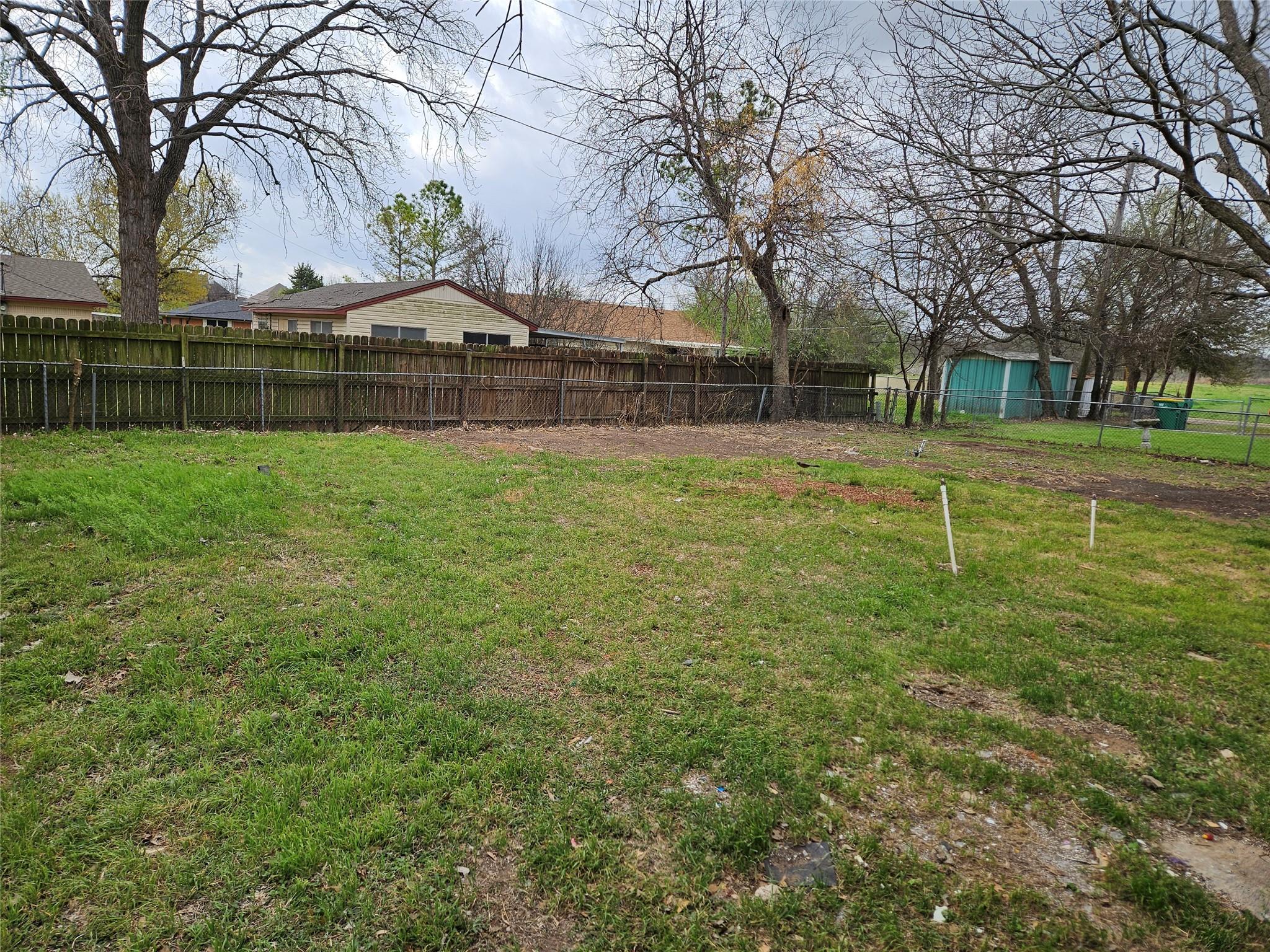 main property photo 37