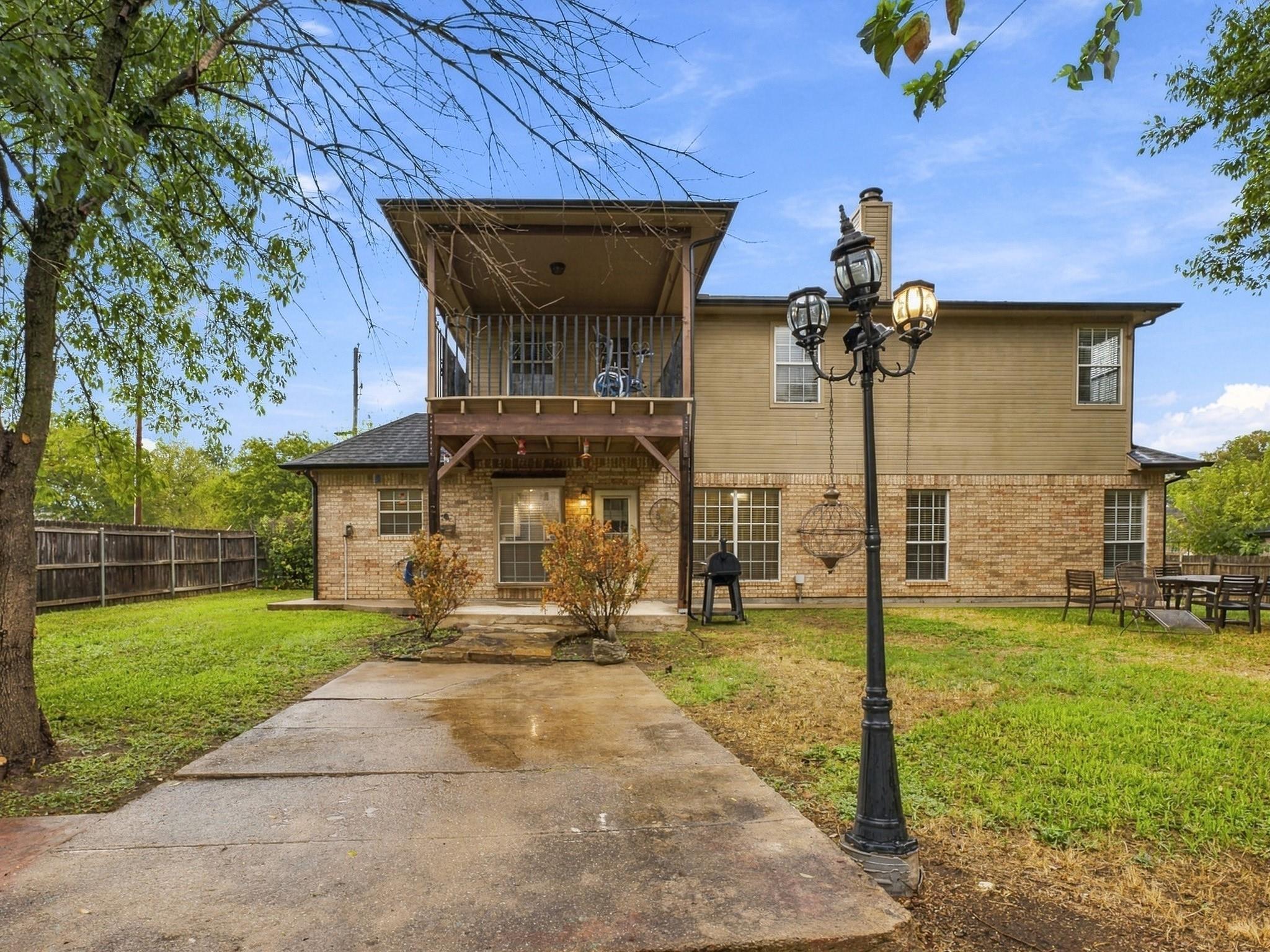 main property photo 30