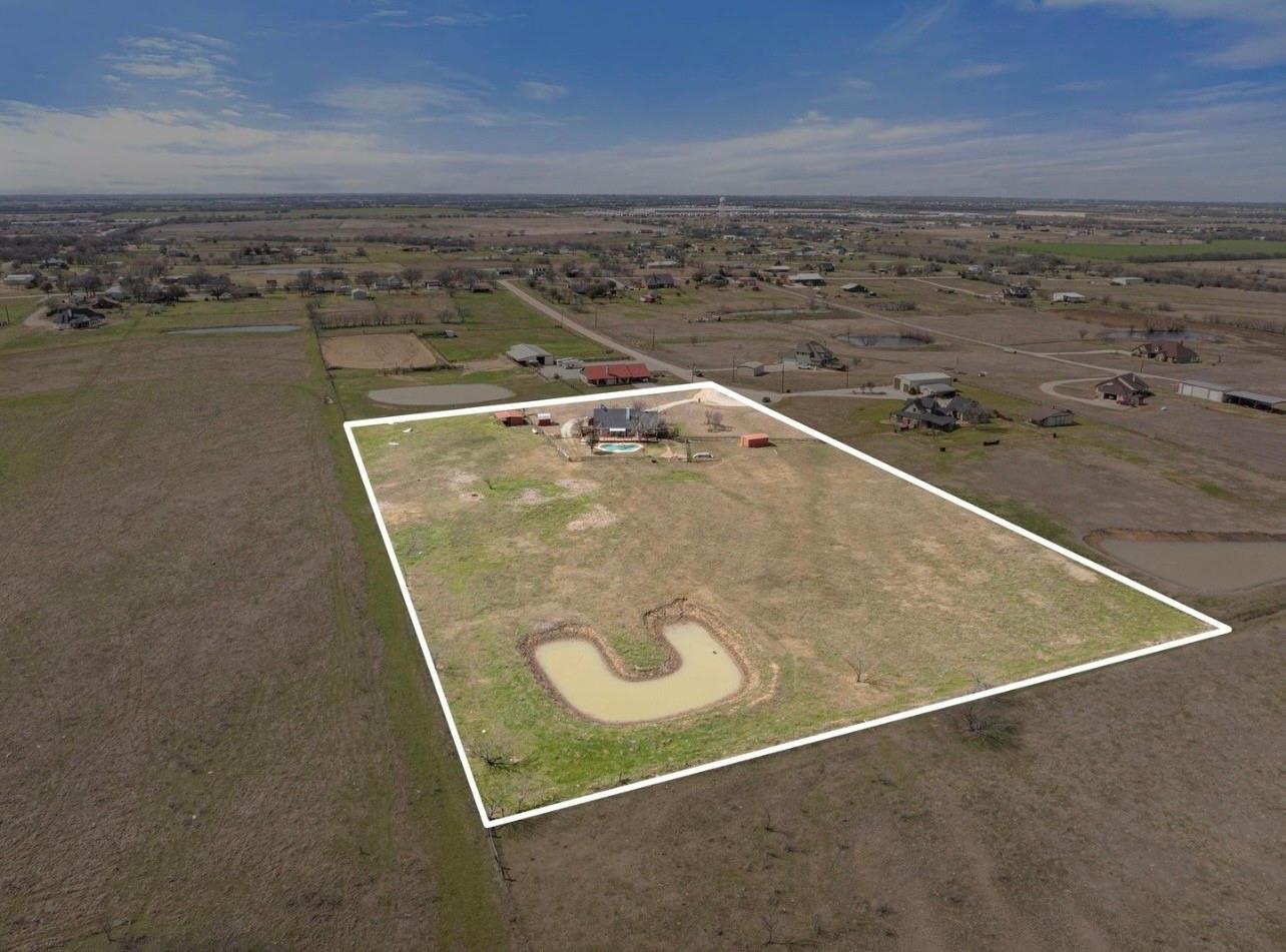 main property photo 33