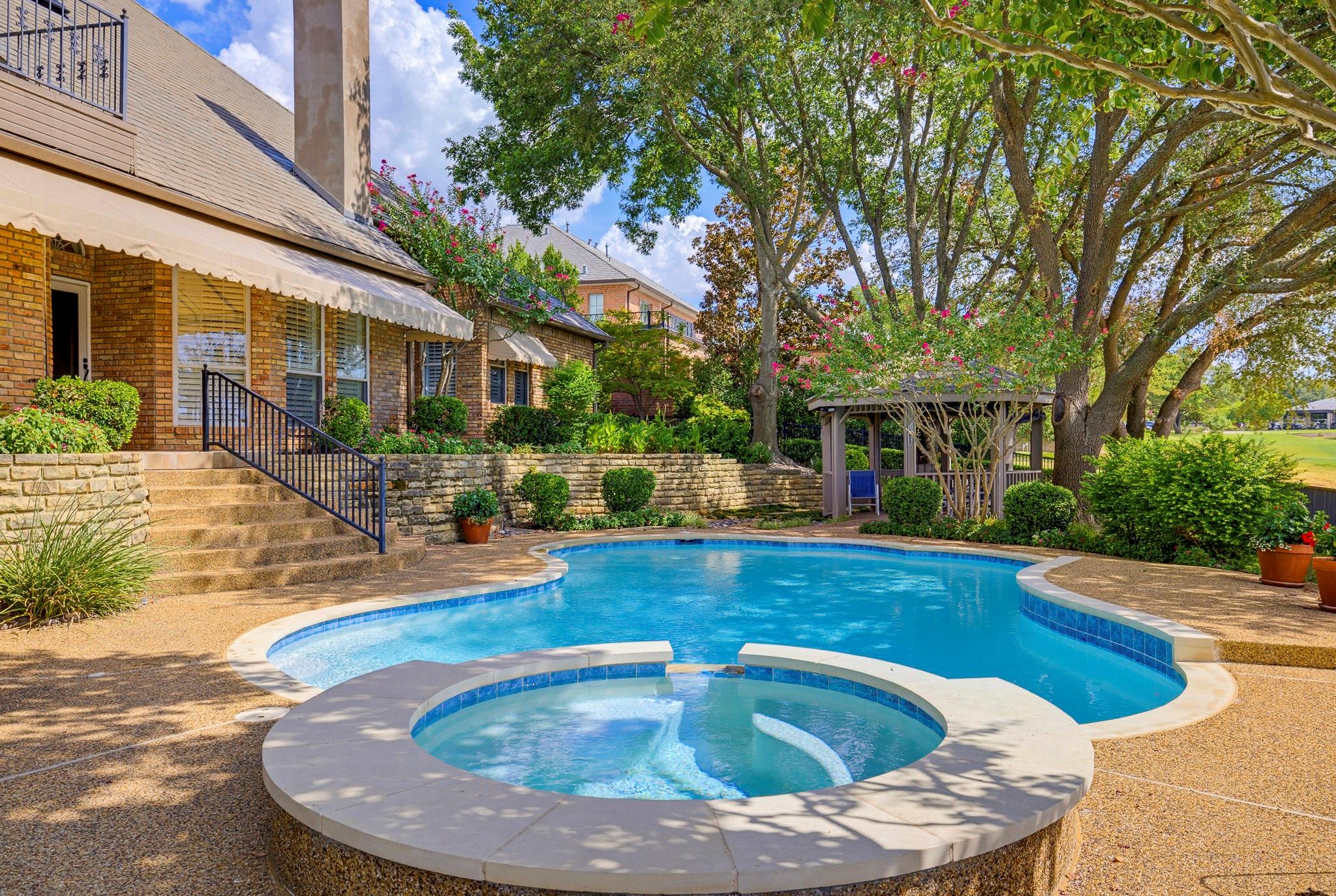 main property photo 31